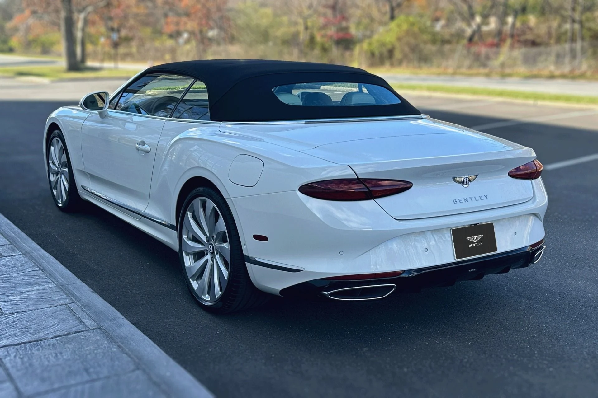 mph022_3551542157_New_2026_Bentley_Continental_GT_GTC_1763467959_c638f7ff79