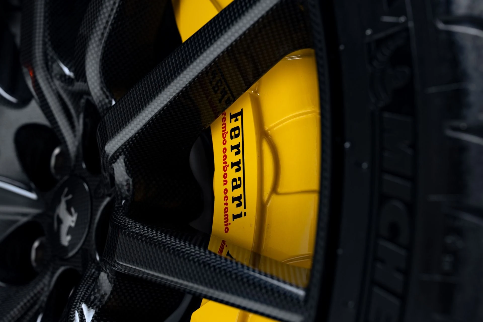 mph022_355483896_Used_2024_Ferrari_SF_90_Spider_1777485078_8c1e0343e3