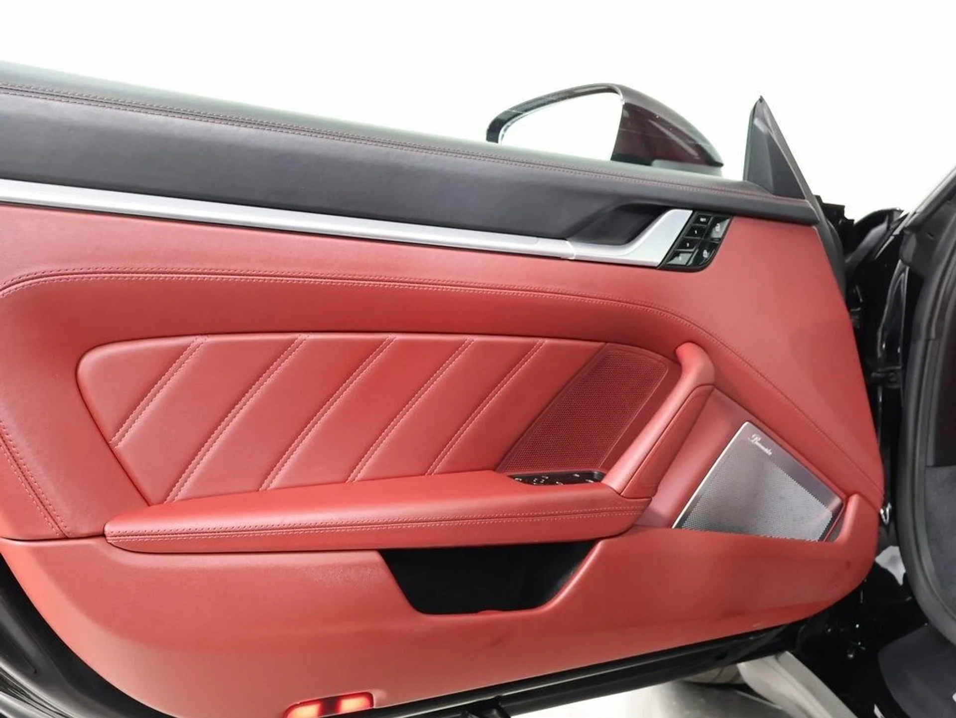 mph022_3555535771_1cc36fd407ec19d2d2aff8fe025e63b6x_29684dd744