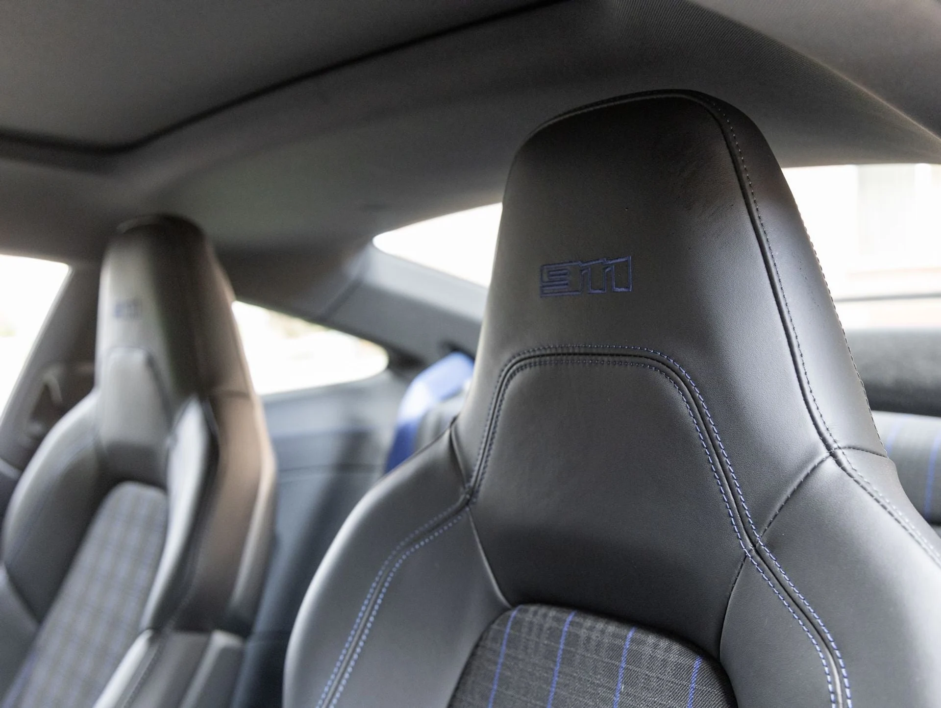 mph022_3555789985_23_0aff8e9d5d