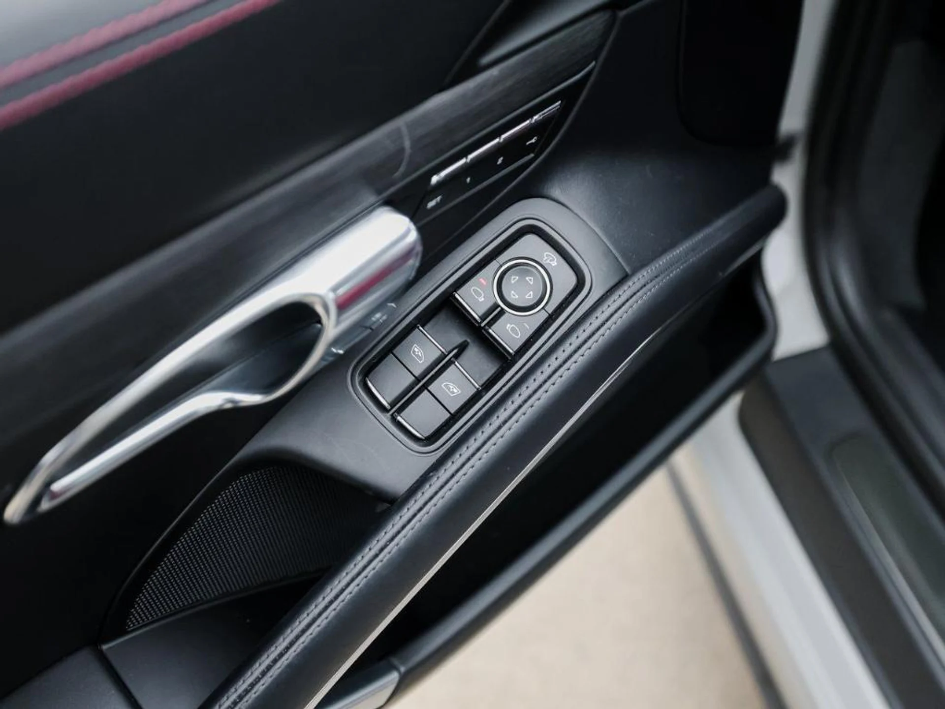 mph022_3556193832_Uu4g_Kvsx_Itx_R_Xkm5_Yi_J_Xu_Z90_Zo_d71ad61a08