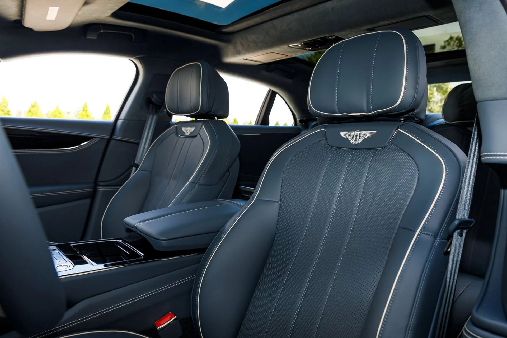 mph022_3559333571_c5eeddfe78ba38e3b5c1c93c6513be2cx_f69dd1a558