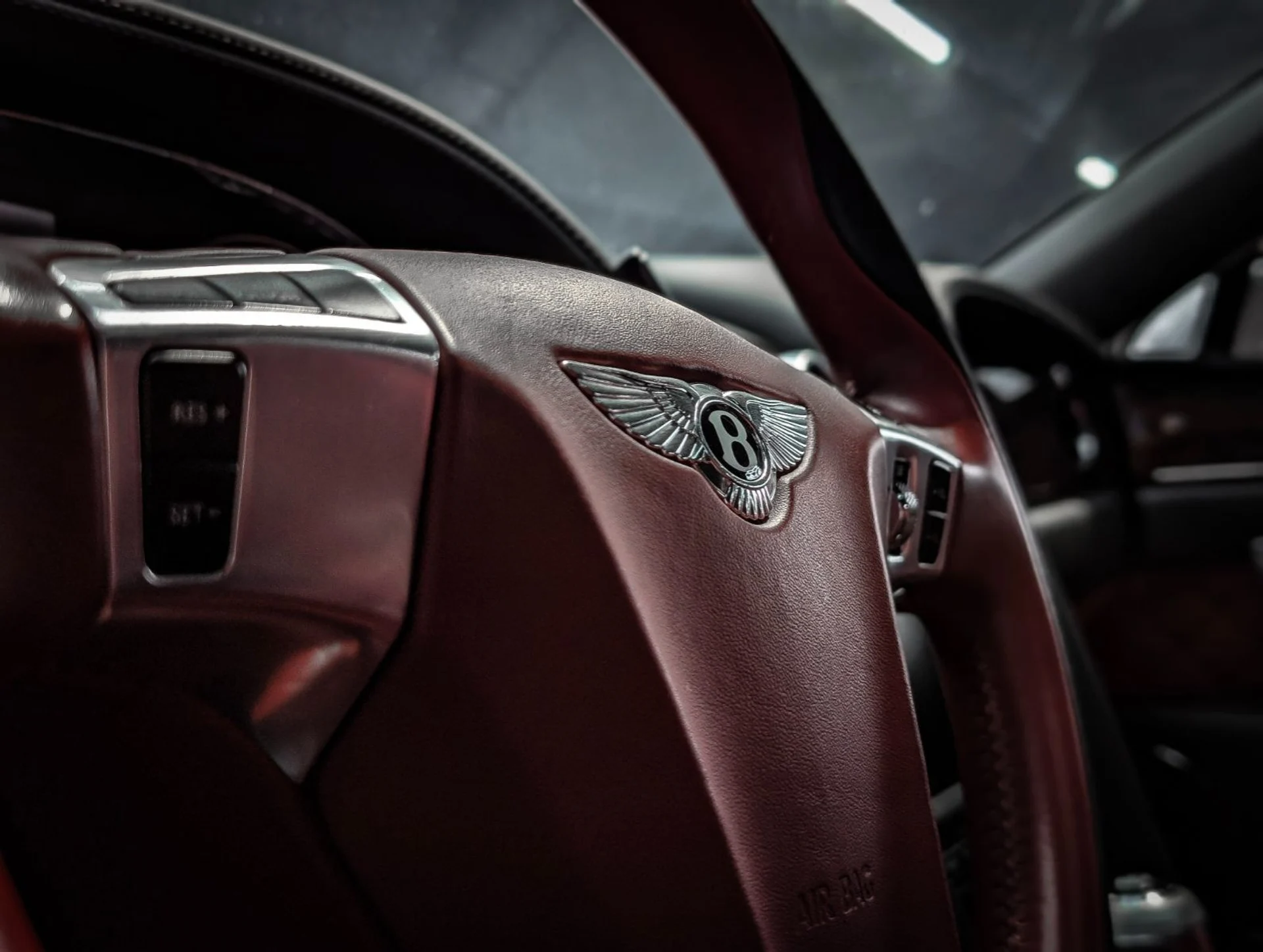 mph022_3560221662_36587952_08237_2017_bentley_flying_spur_022_e876965c29