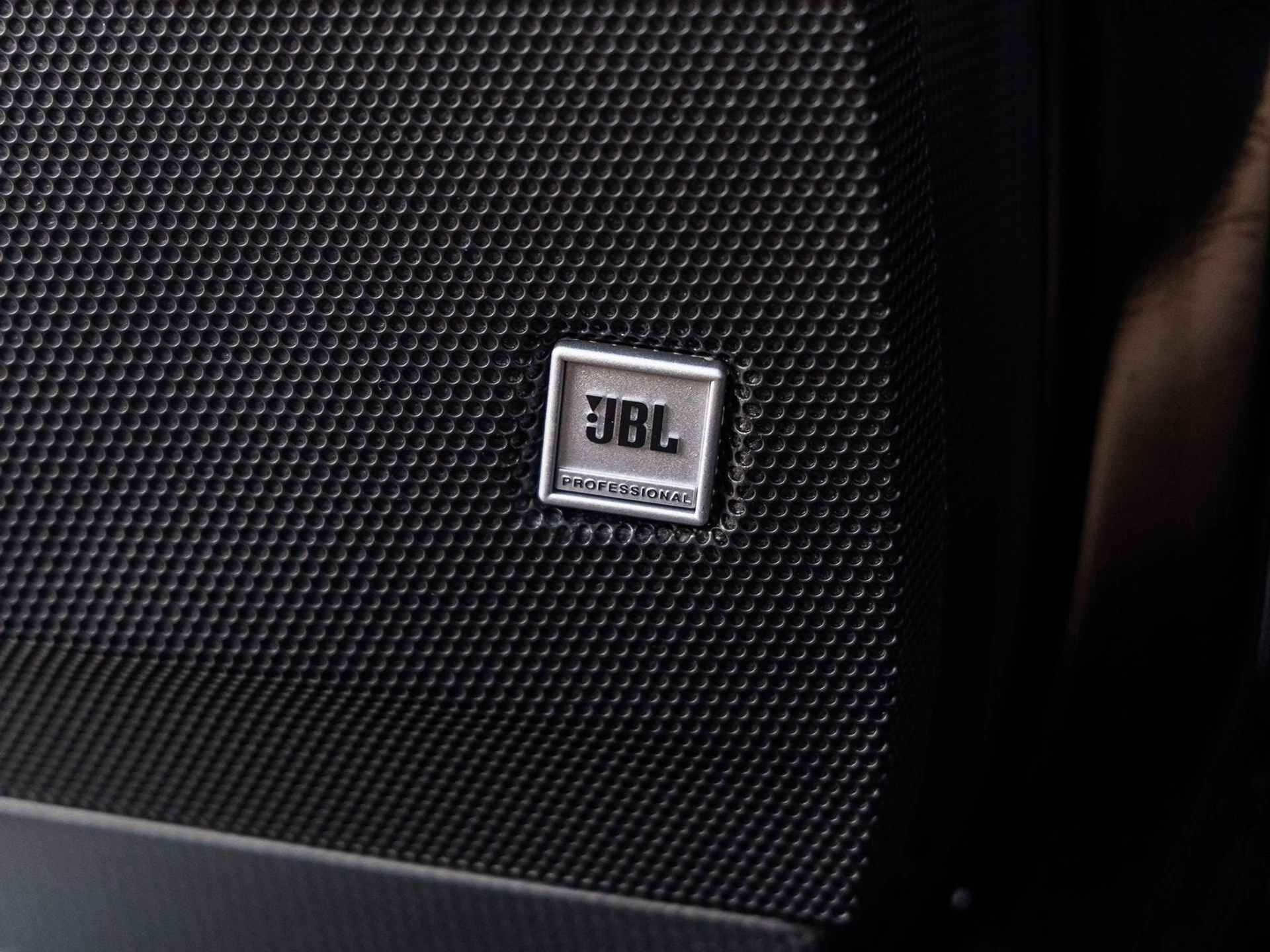 mph022_3560360749_23_6726c649d4