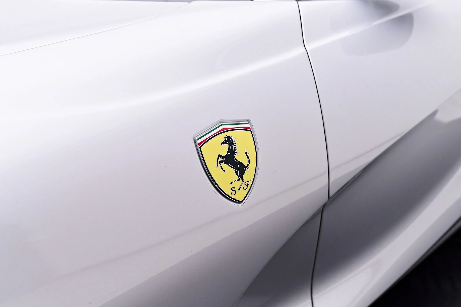 mph022_3582959742_Used_2020_Ferrari_812_Superfast_Base_1753754444_da42b1ae08
