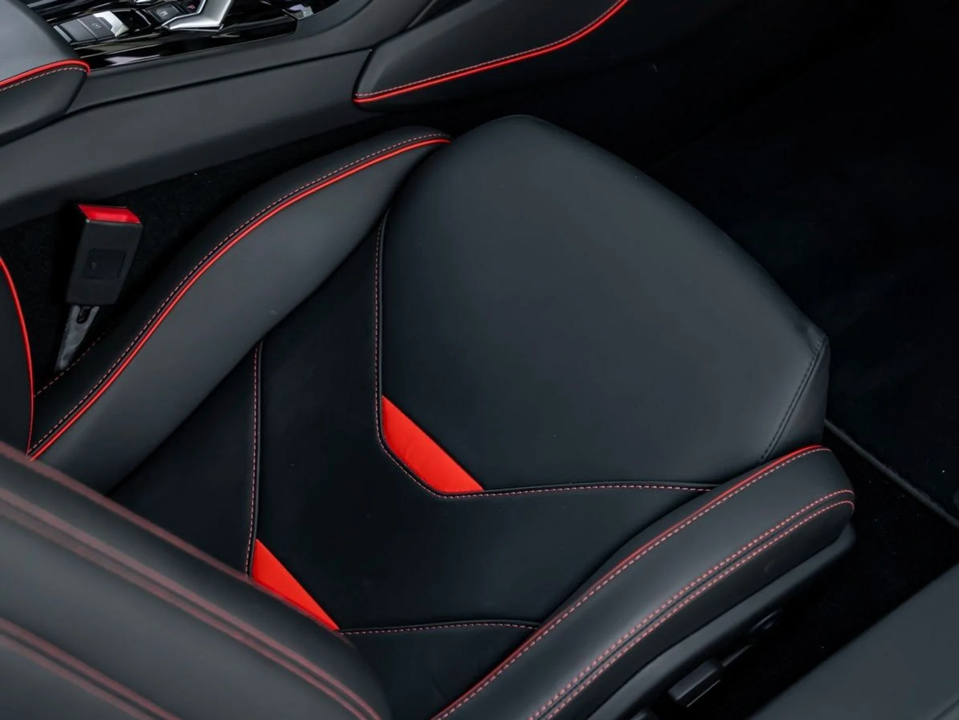 mph022_3583906375_23_5d873e2998