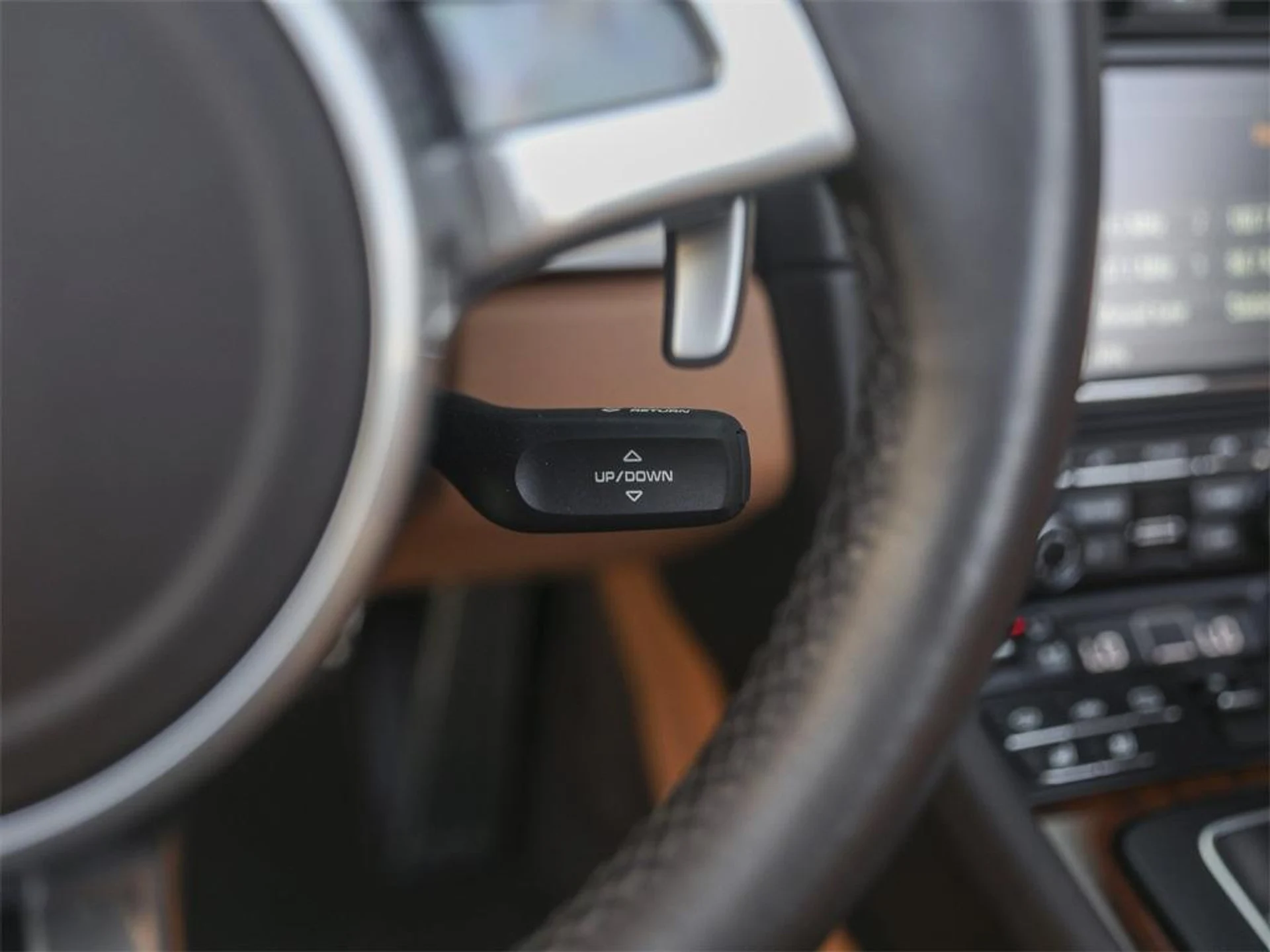 mph022_35847883_X_Z_Lm_V_Wy_E84u_T_Xpms4_Em_Eeu_Bq_Zw_f9ffb39495