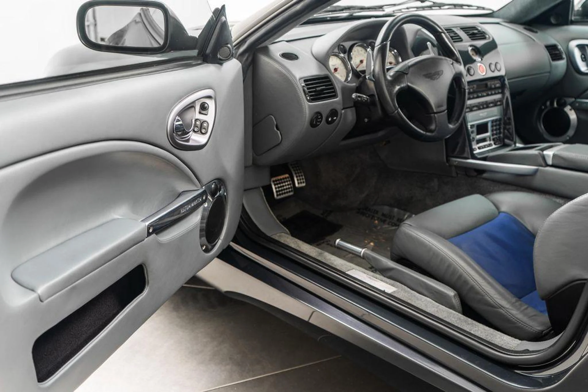 mph022_3585057085_B_Dcmr_Kt8xtiozy_L_Oozo_Oe_rej_BQ_89ff6863d0