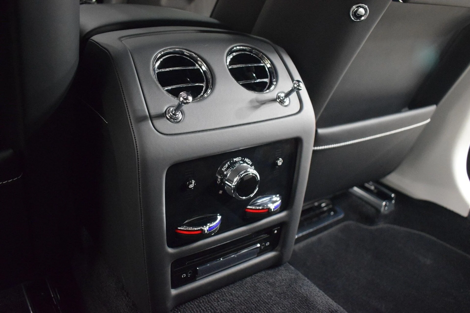 mph022_3585105383_0e659136a8c032fab54d02c0526f8f5ex_6c4050a9f3