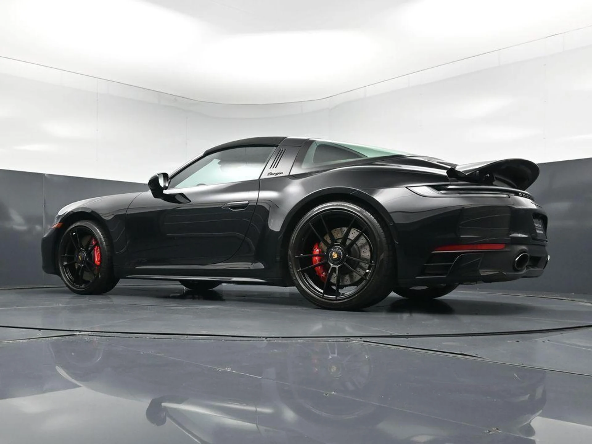 mph022_358580863_E5fv_N0_P0w_Va_Me_Z7_G_Un_BKX_7_RG_s_Y_d1048df743