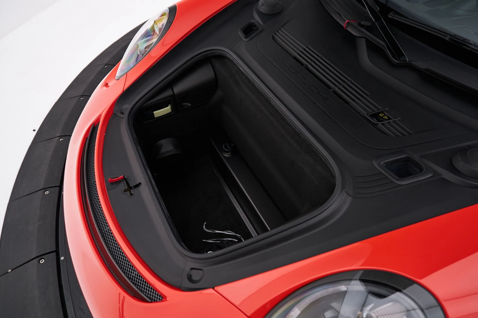 mph022_3594267921_Used_2018_Porsche_911_GT_2_RS_1792687112_9a565d8703