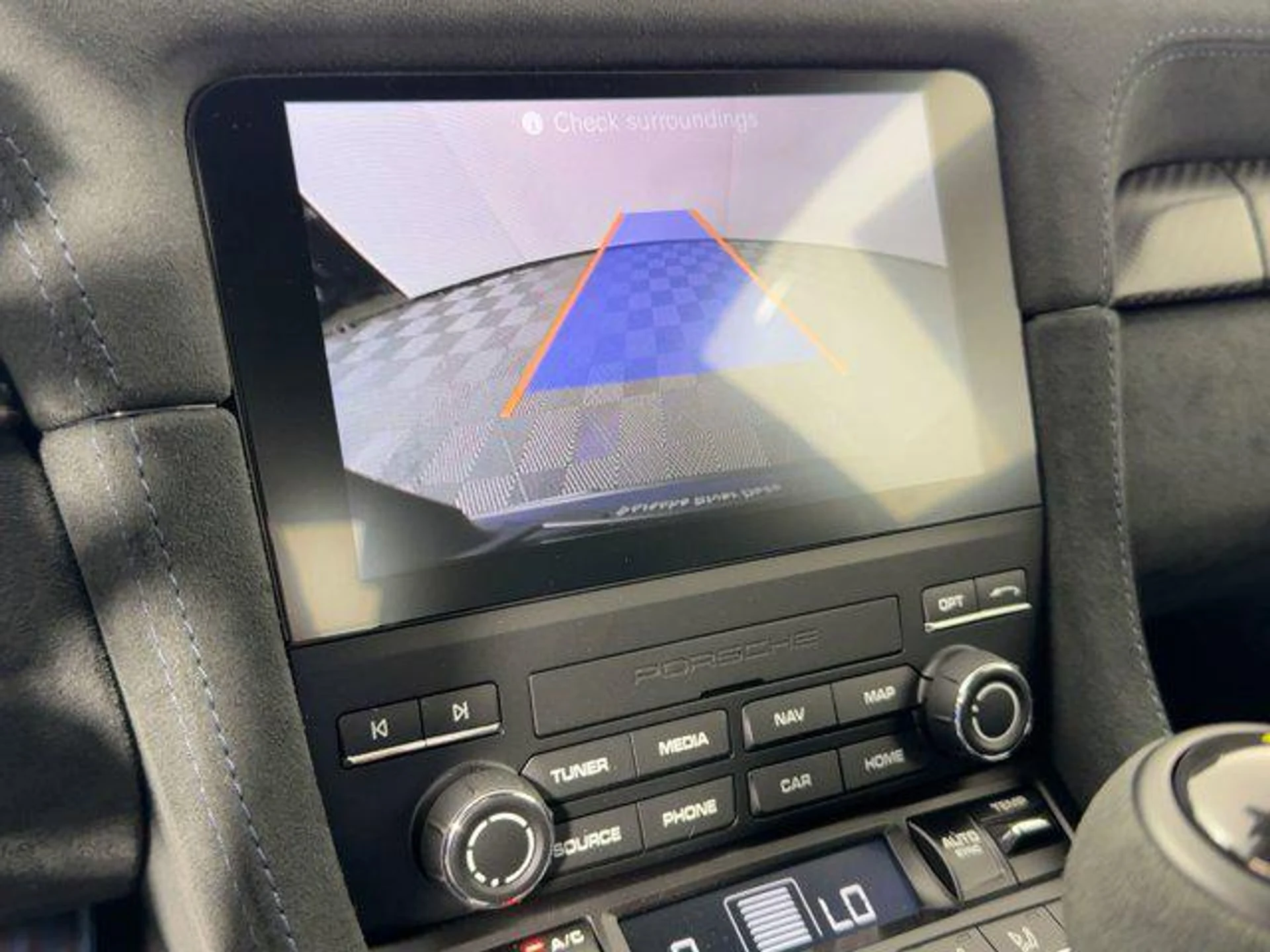 mph022_359530630_vf_FML_Nk5_UIL_m_AVU_5a_J_Bf_Gu_OVM_b823070872