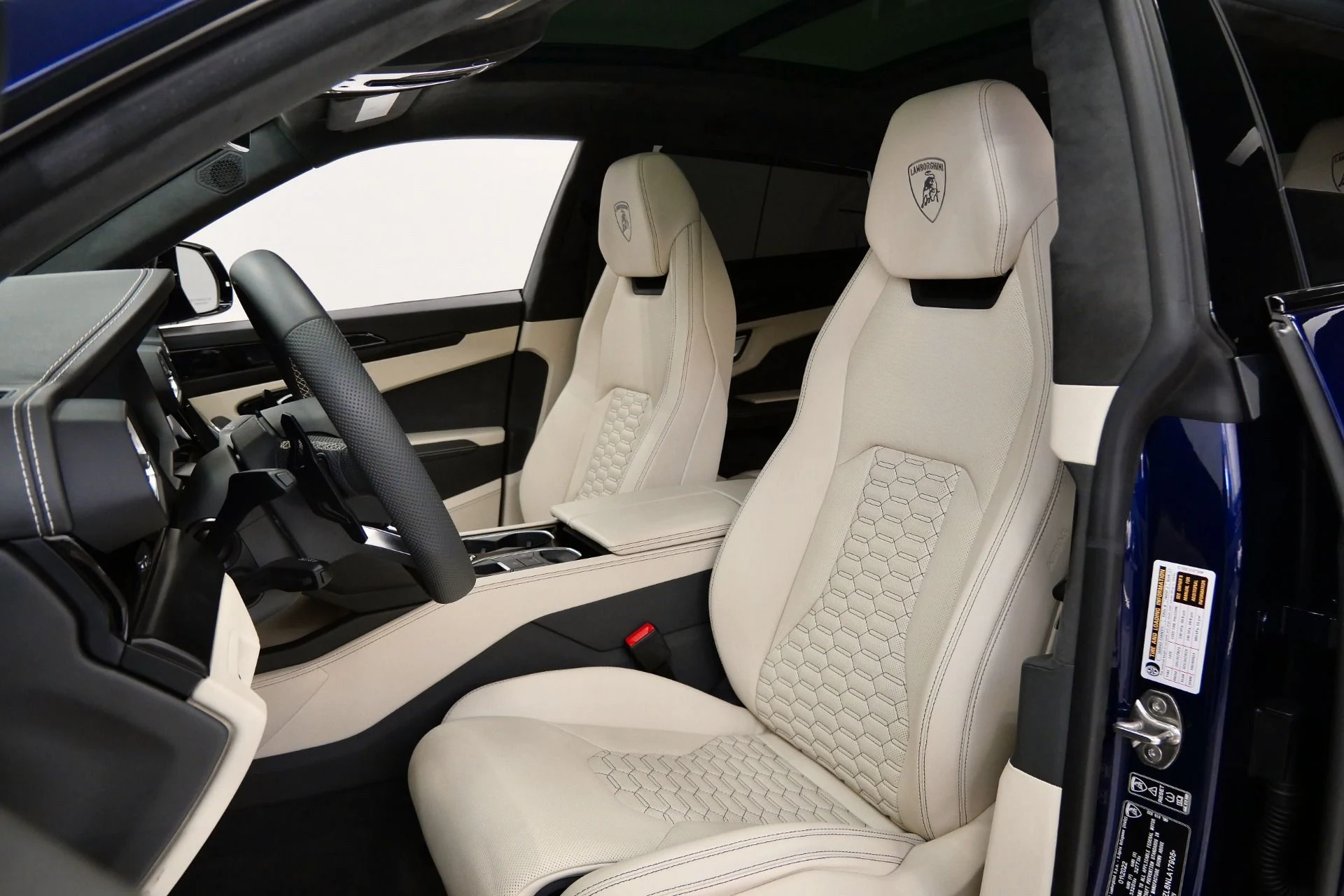 mph022_359603680_Used_2022_Lamborghini_Urus_23_Inch_Wheels_Two_Tone_Interior_Bang_and_Olufsen_Audio_1775677581_71560dcdf5