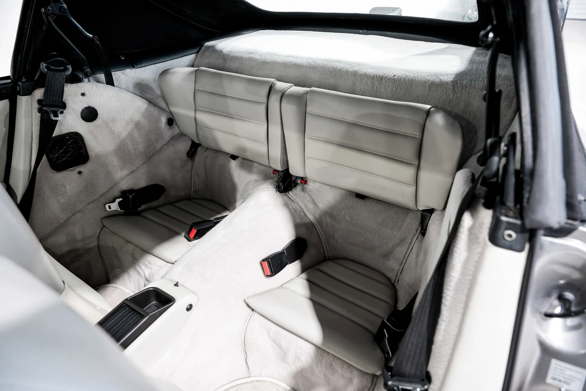 mph022_3598652747_de3a18ed96b5c8a9304714eb5b86fd8fx_04feff373e