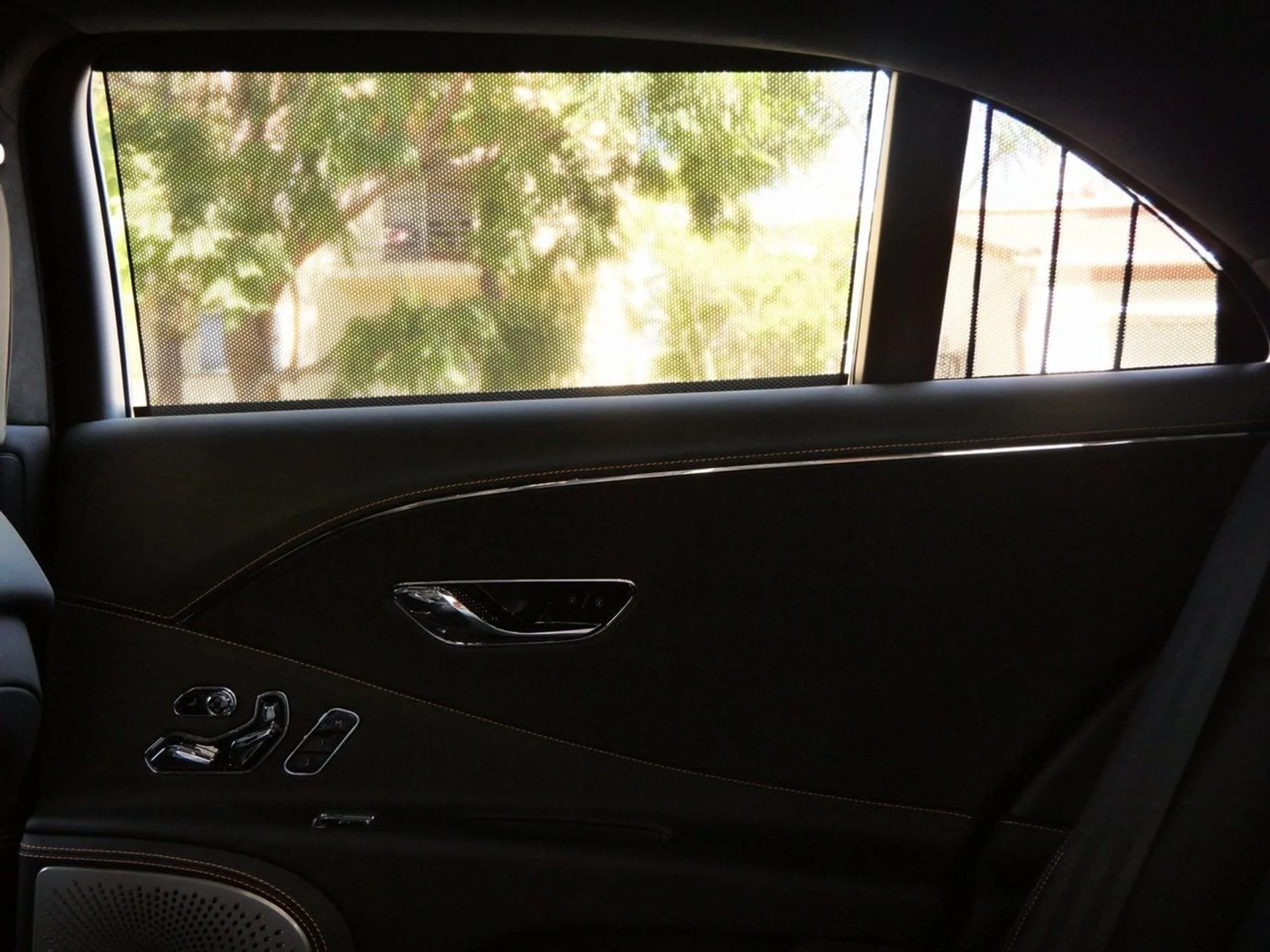 mph022_3602636633_7011f09f1966dedb591bc94db8f6cbdcx_017349add7