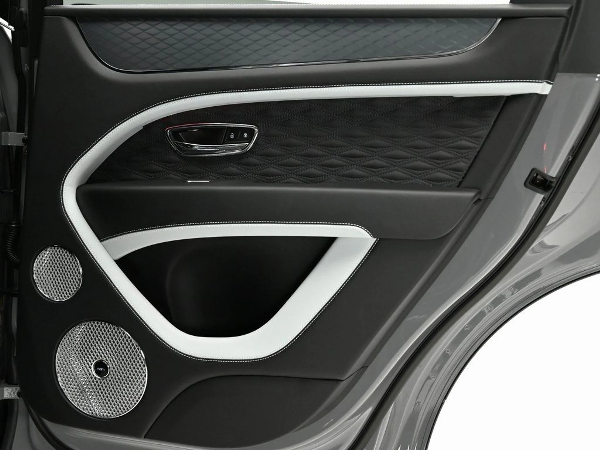 mph022_3602700013_beb72c26b02a7af5c3be4072efba4608_2a94d6d93a