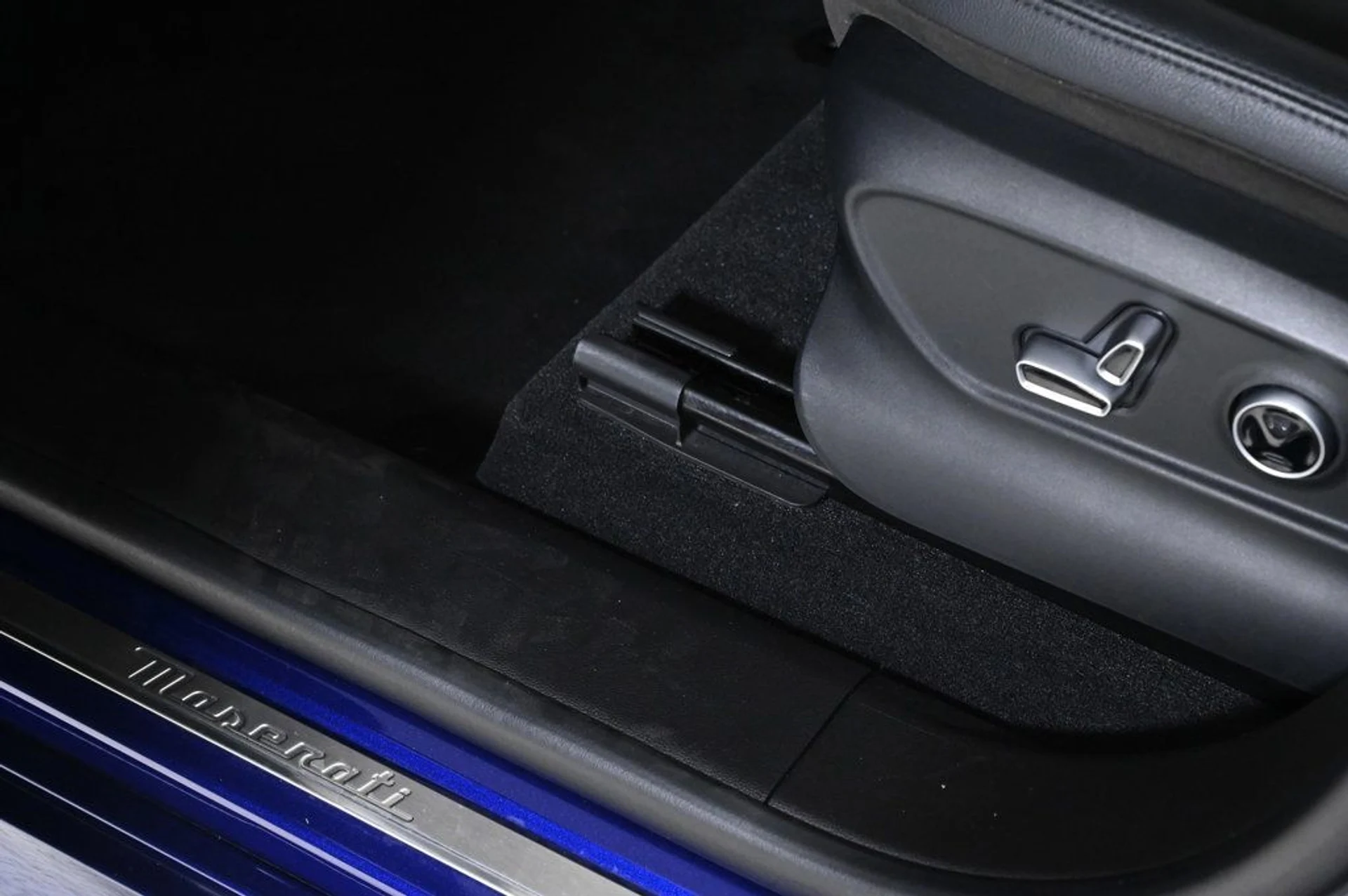 mph022_3604069470_used_2023_maserati_grecale_modena_11350_22935036_22_1024_c2abf1aba7