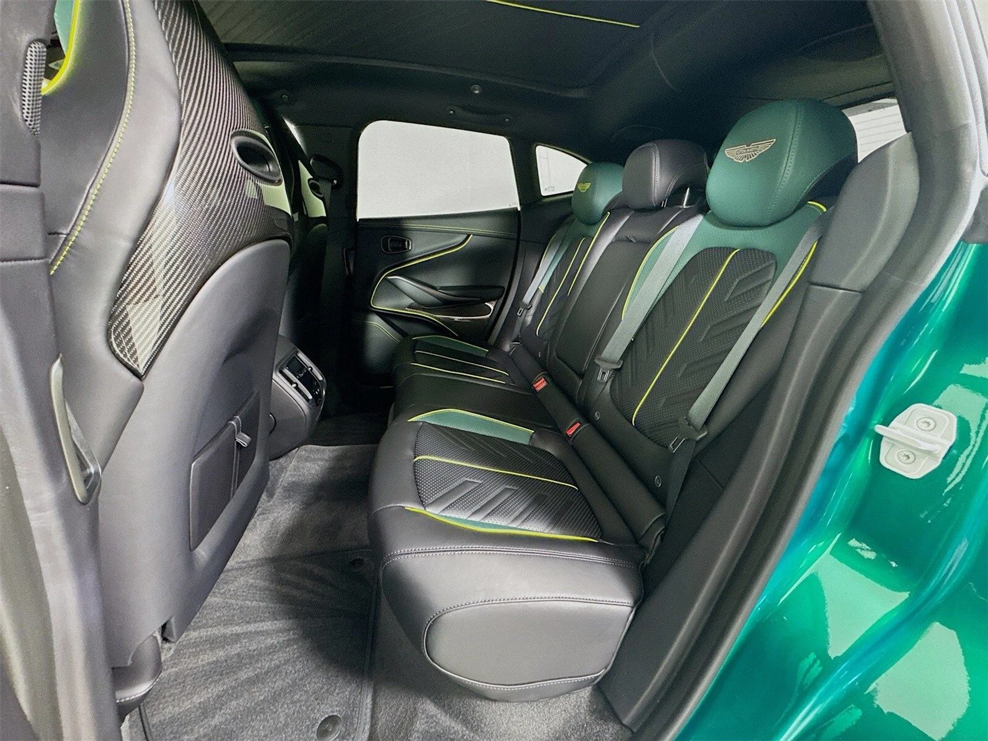 mph022_3607016962_94596abad47ff09d9227d8cbd271c686x_7abc47956e