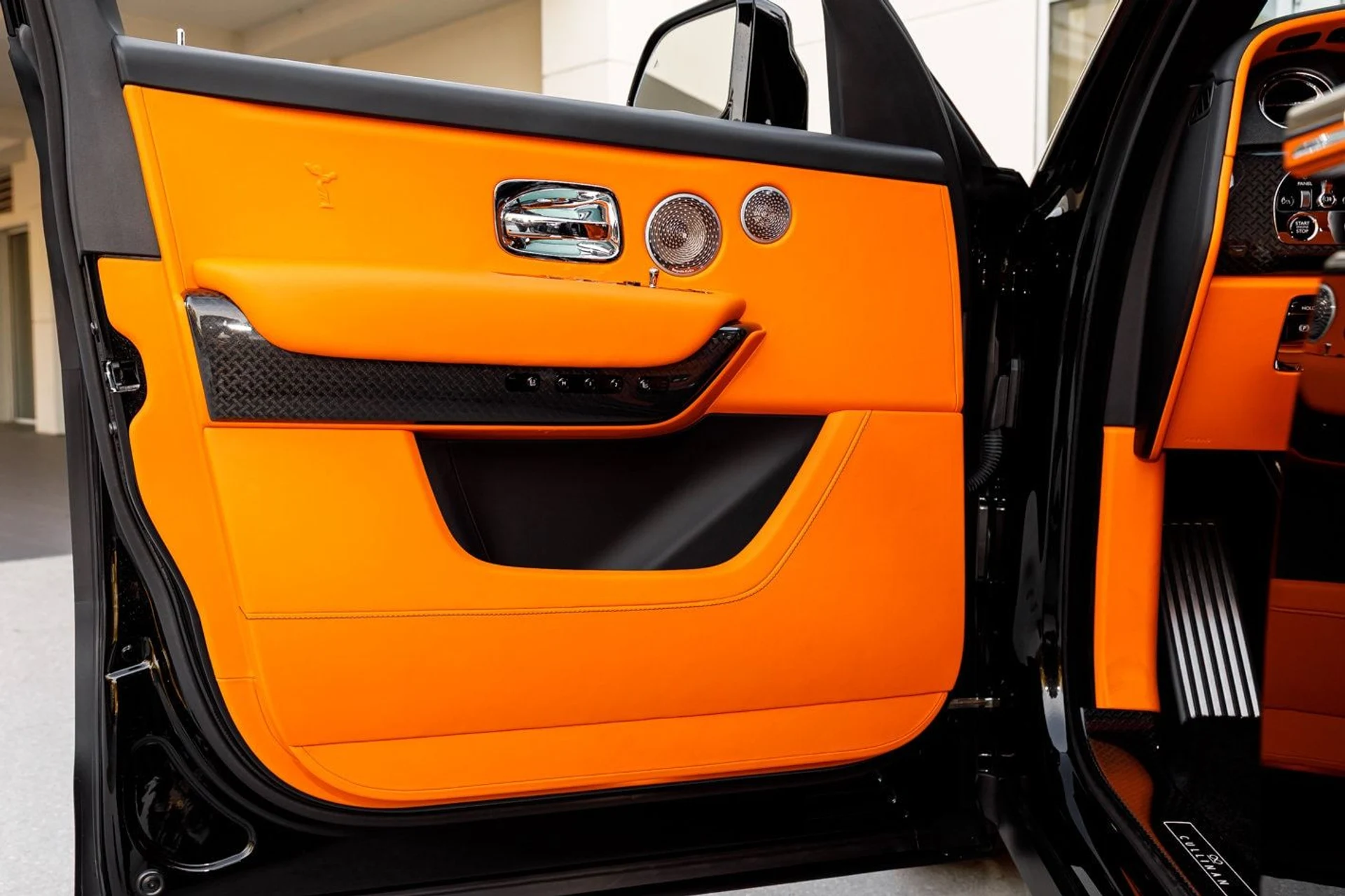 mph022_3612516904_fc2a58af18abb18a81b864be7627a9c7x_04946f8803