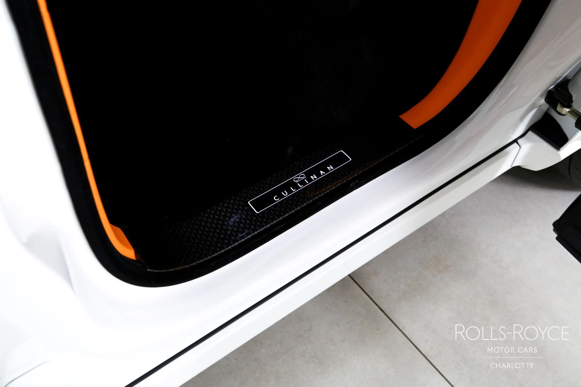 mph022_3617084281_Used_2025_Rolls_Royce_Black_Badge_Cullinan_1773240661_e3ca25cd83