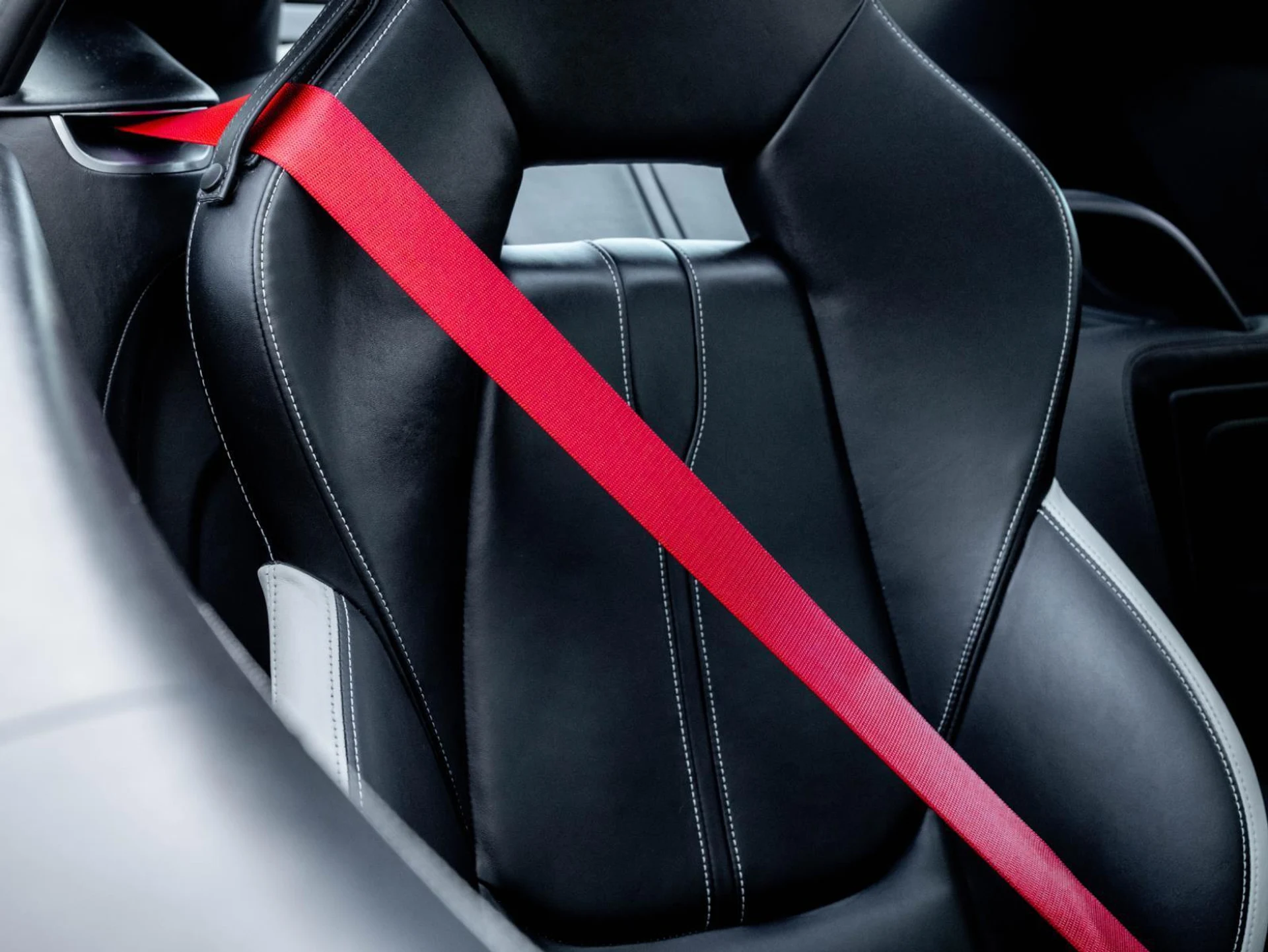 mph022_3628344230_Used_2017_Mc_Laren_570_GT_1770201403_3bbc373965