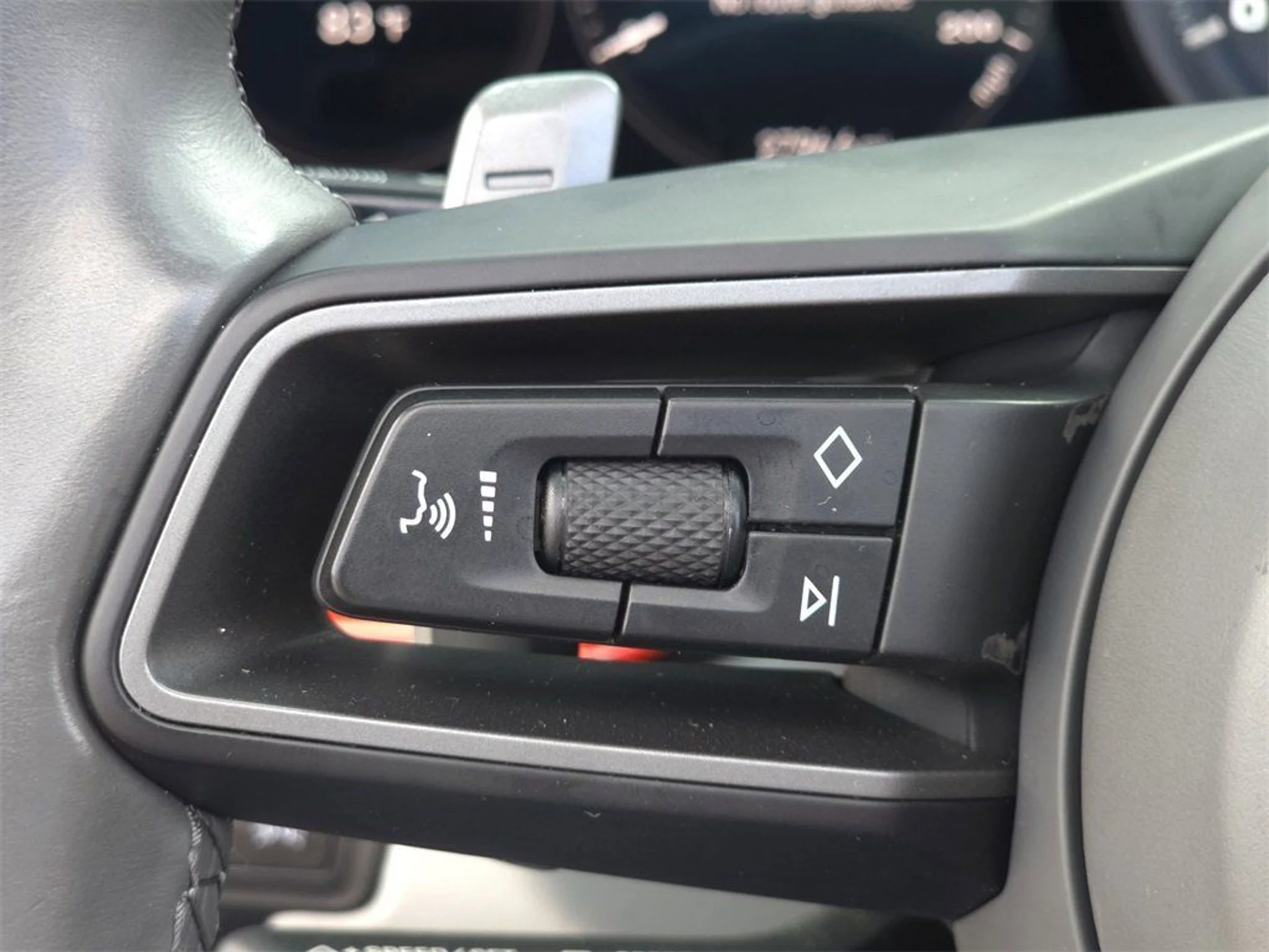 mph022_3631892648_d84c210759e90bf9bf539551a703325e_5aa81702ea