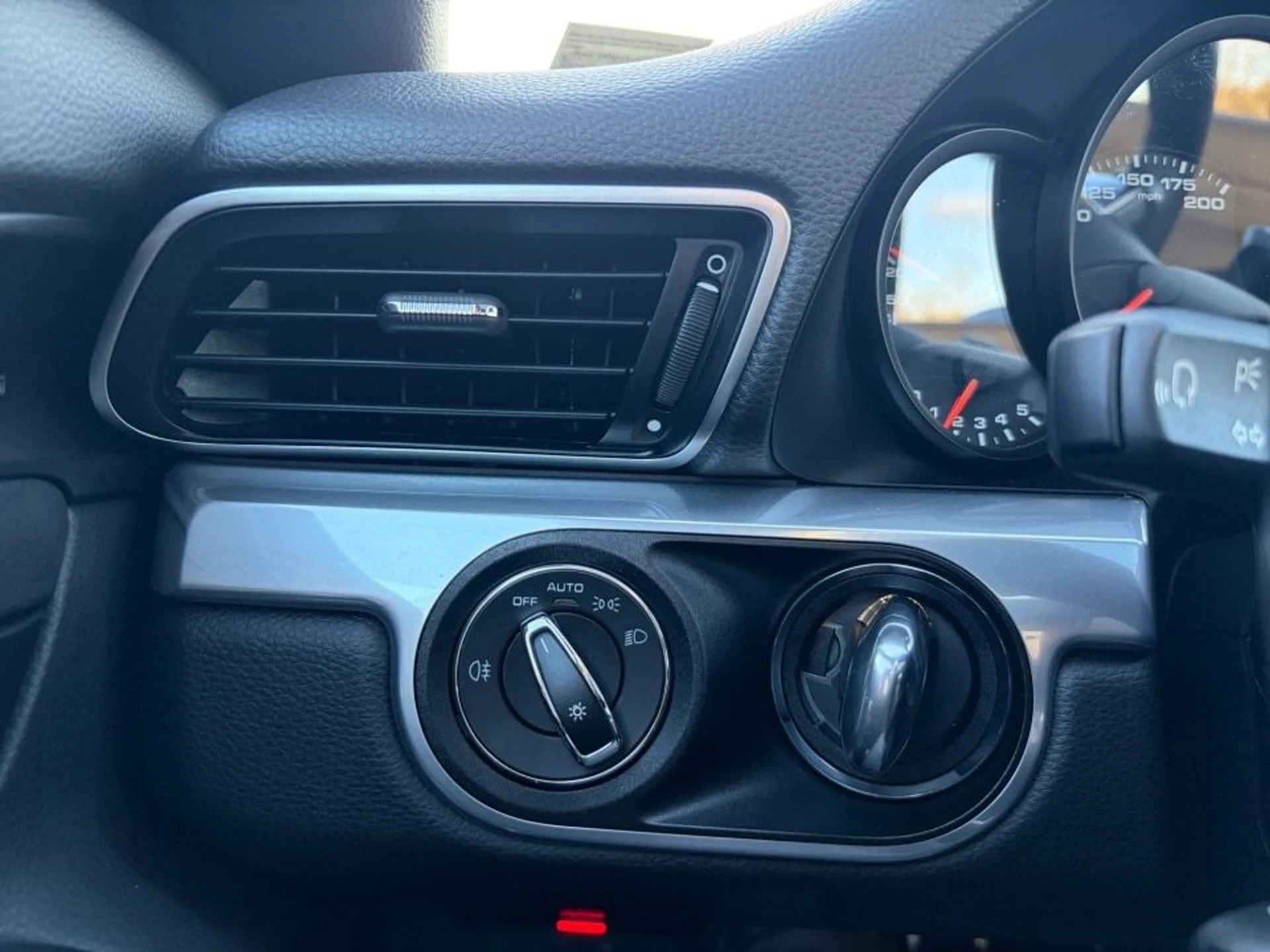 mph022_3633705380_28c5061c06cf08cdef96084882a877e7x_8a22e47095