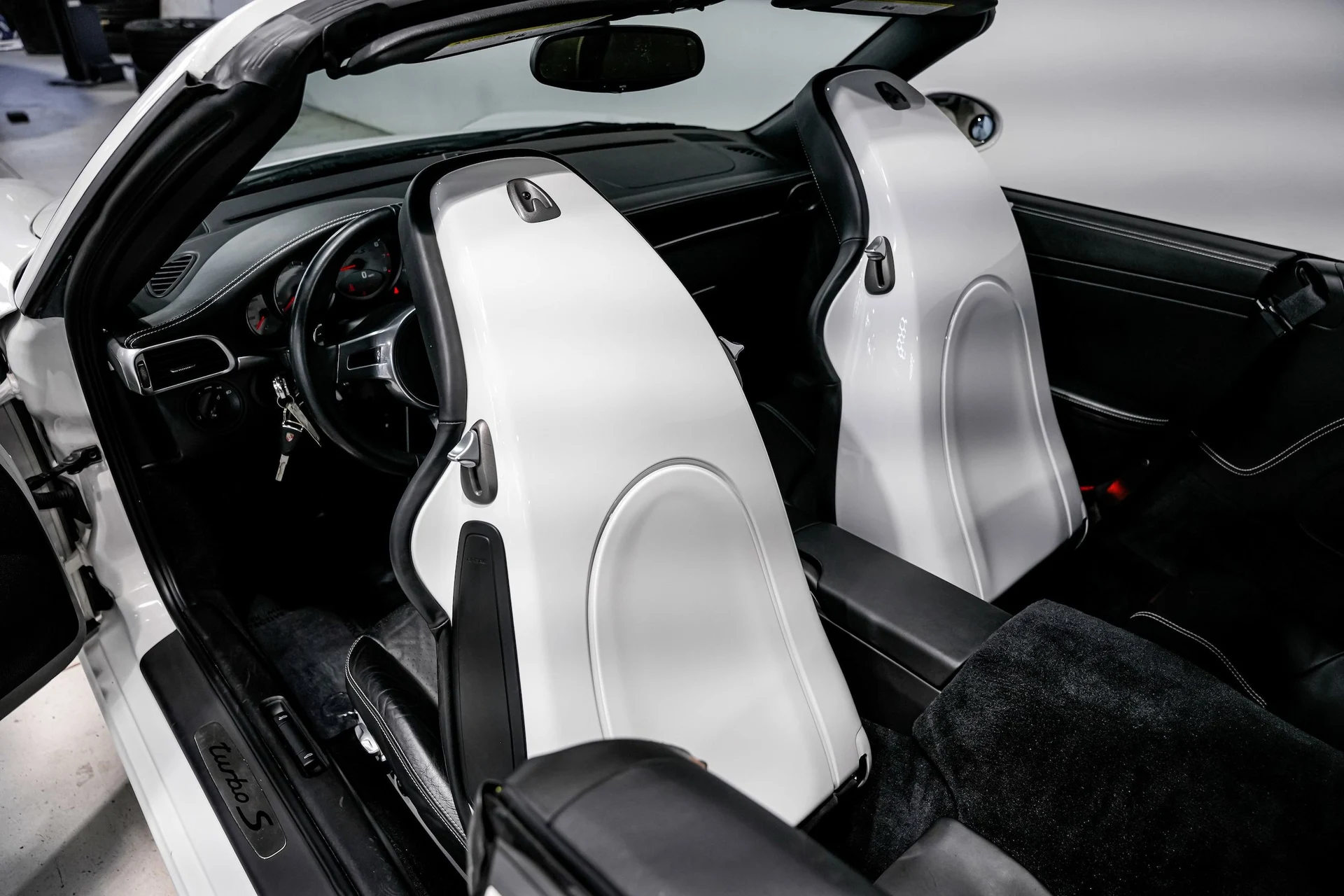 mph022_3636083749_bdb0700fc14f45a3e797c58913c27a4ex_becea8de7d