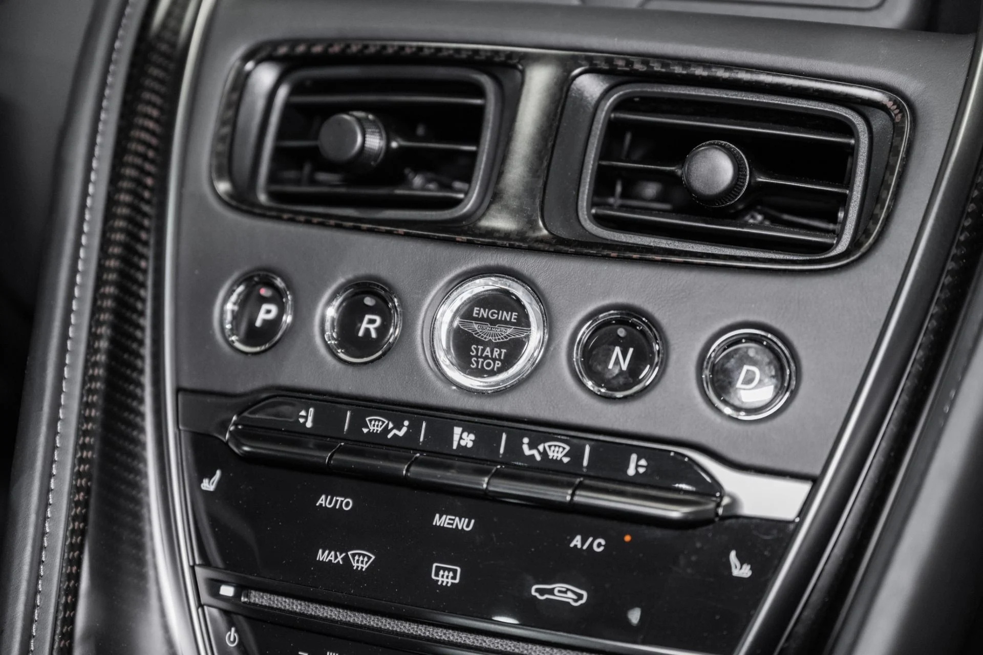 mph022_3639637896_Used_2023_Aston_Martin_DBS_770_Ultimate_1778011376_6580e749e0
