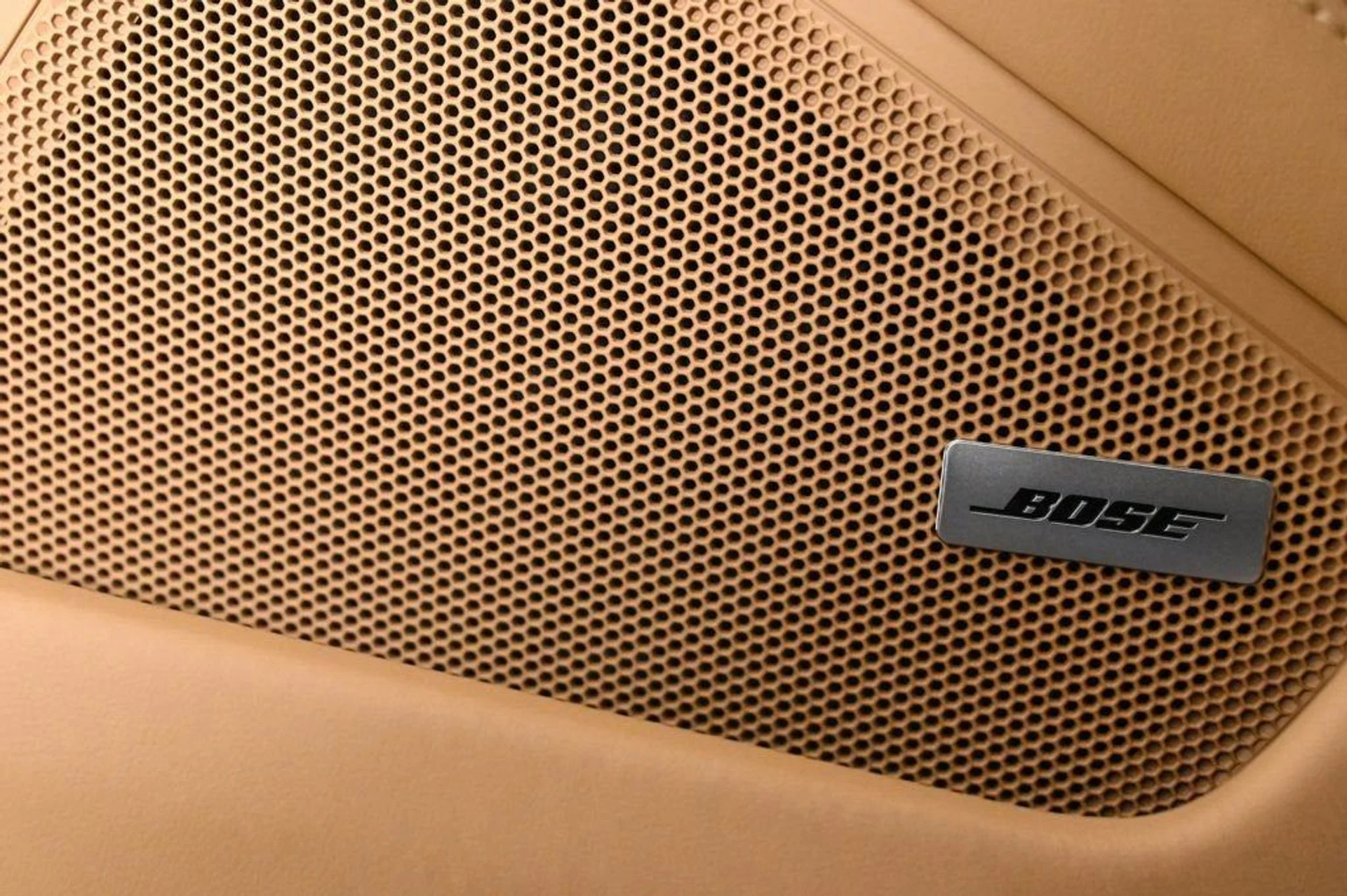 mph022_3641995478_60becf044a934049863a5a46c3c01e20_25e978f9ce