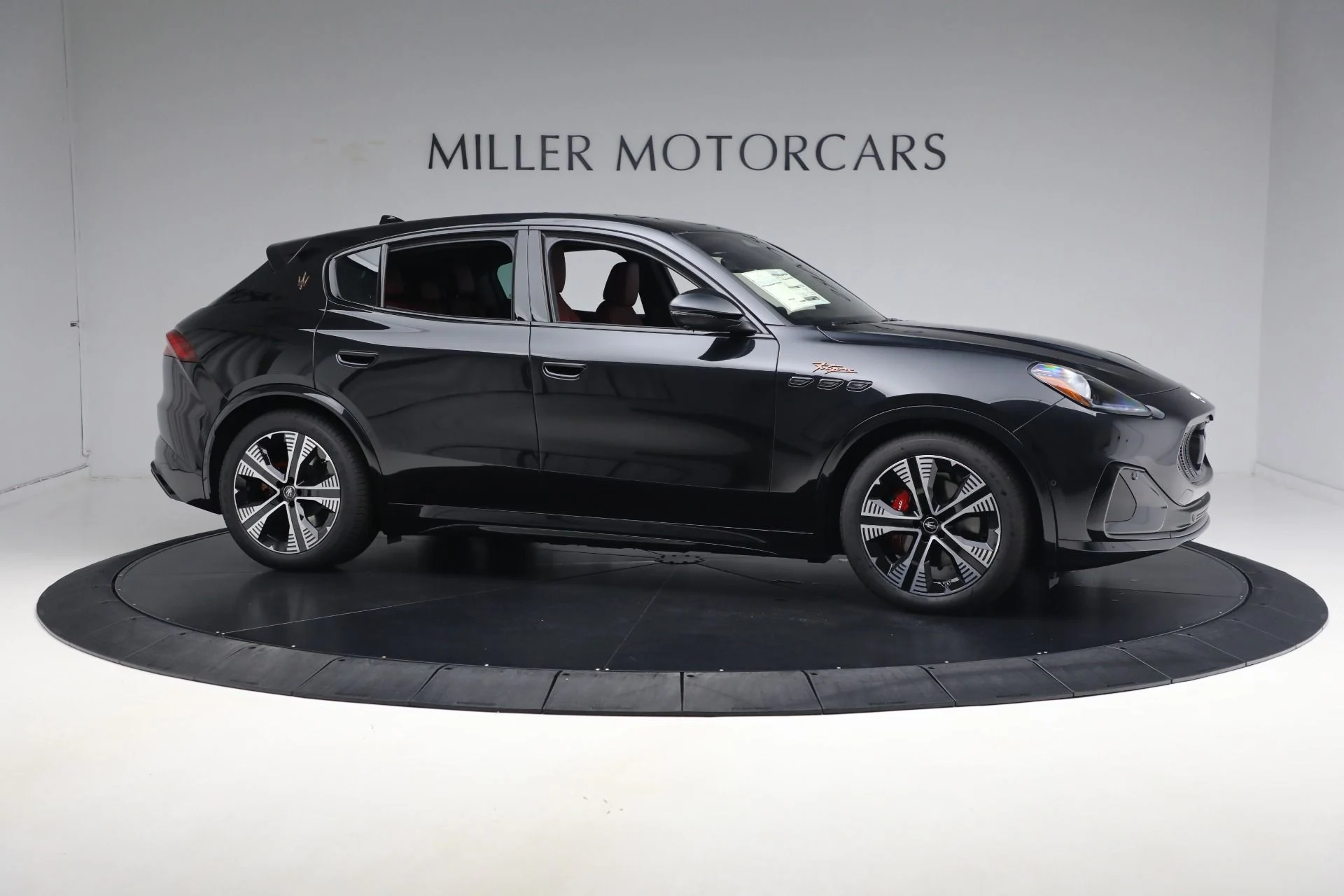mph022_3642397985_New_2025_Maserati_Grecale_Folgore_88dfeaac33