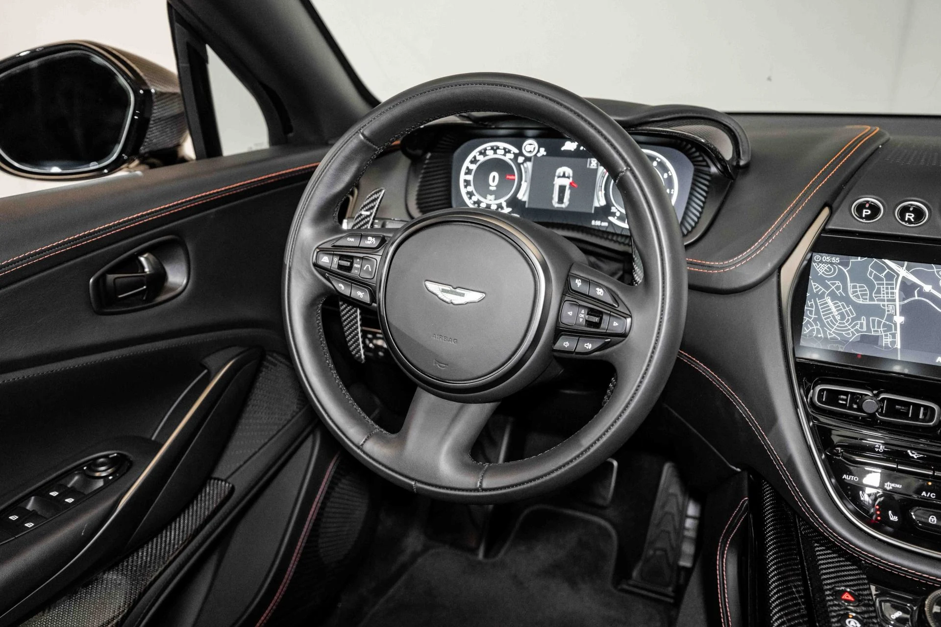 mph022_3660884098_Used_2023_Aston_Martin_DBX_707_1729954912_4a8e925c57