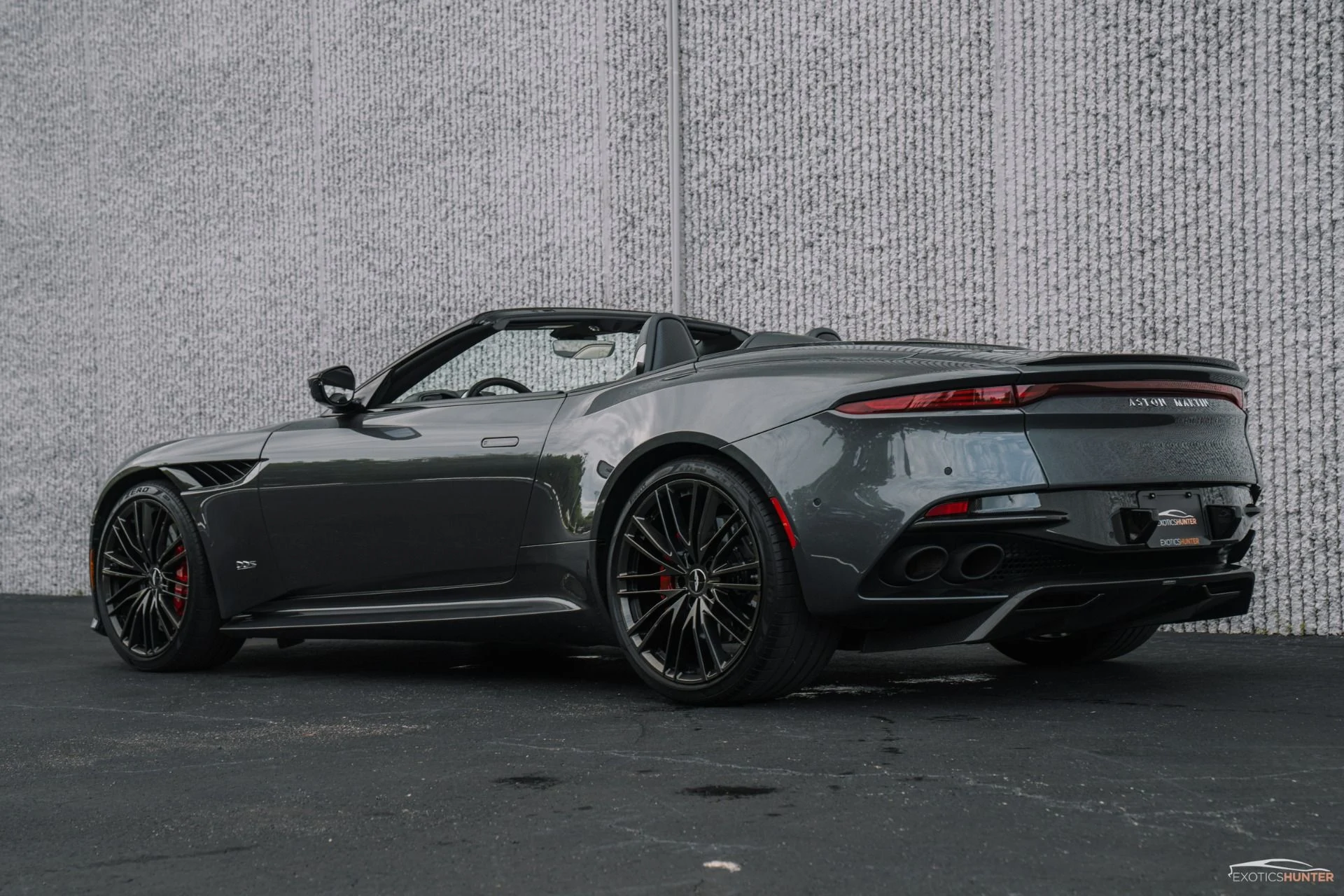 mph022_366257863_Used_2020_Aston_Martin_DBS_Superleggera_1762814909_d3d1c2eaa3