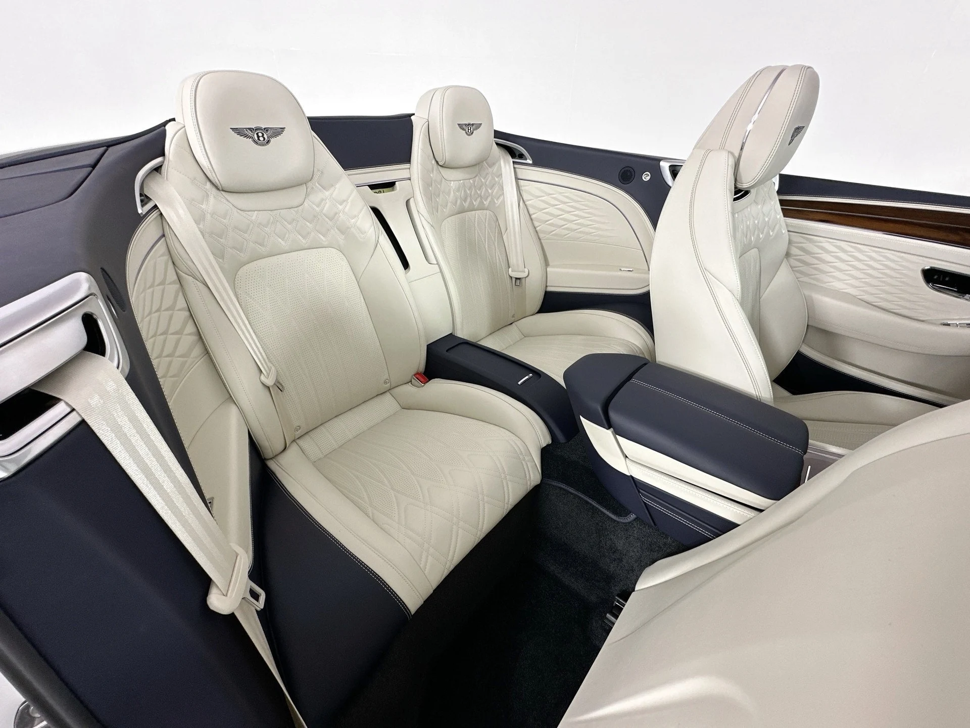 mph022_3665025945_23_c618274461