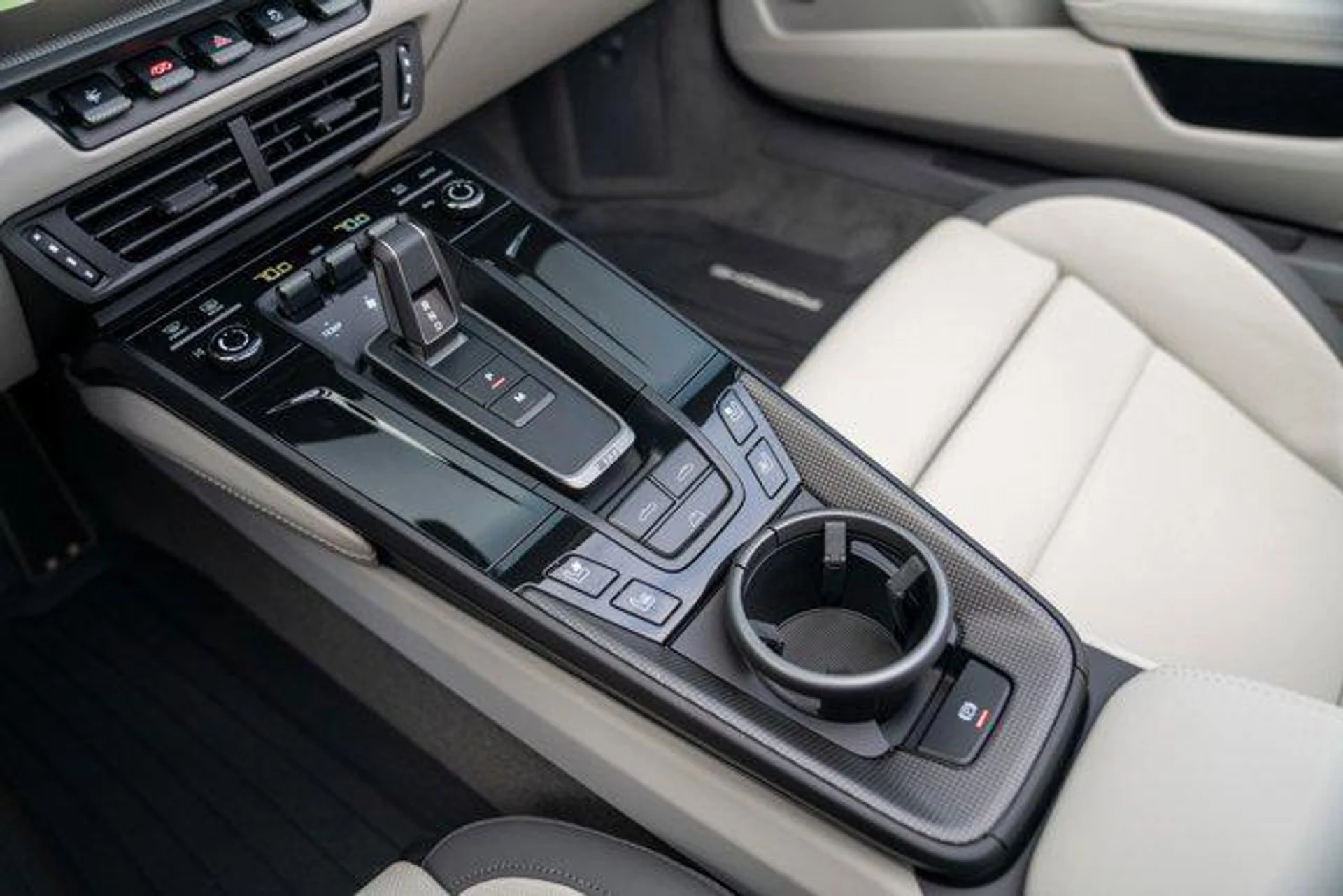 mph022_3673572851_Xu_Q_Haj6_Bz_Kl_Xy_TL_2_Mg_Xg_Pb_Wcq_Wo_db4c4bbf41