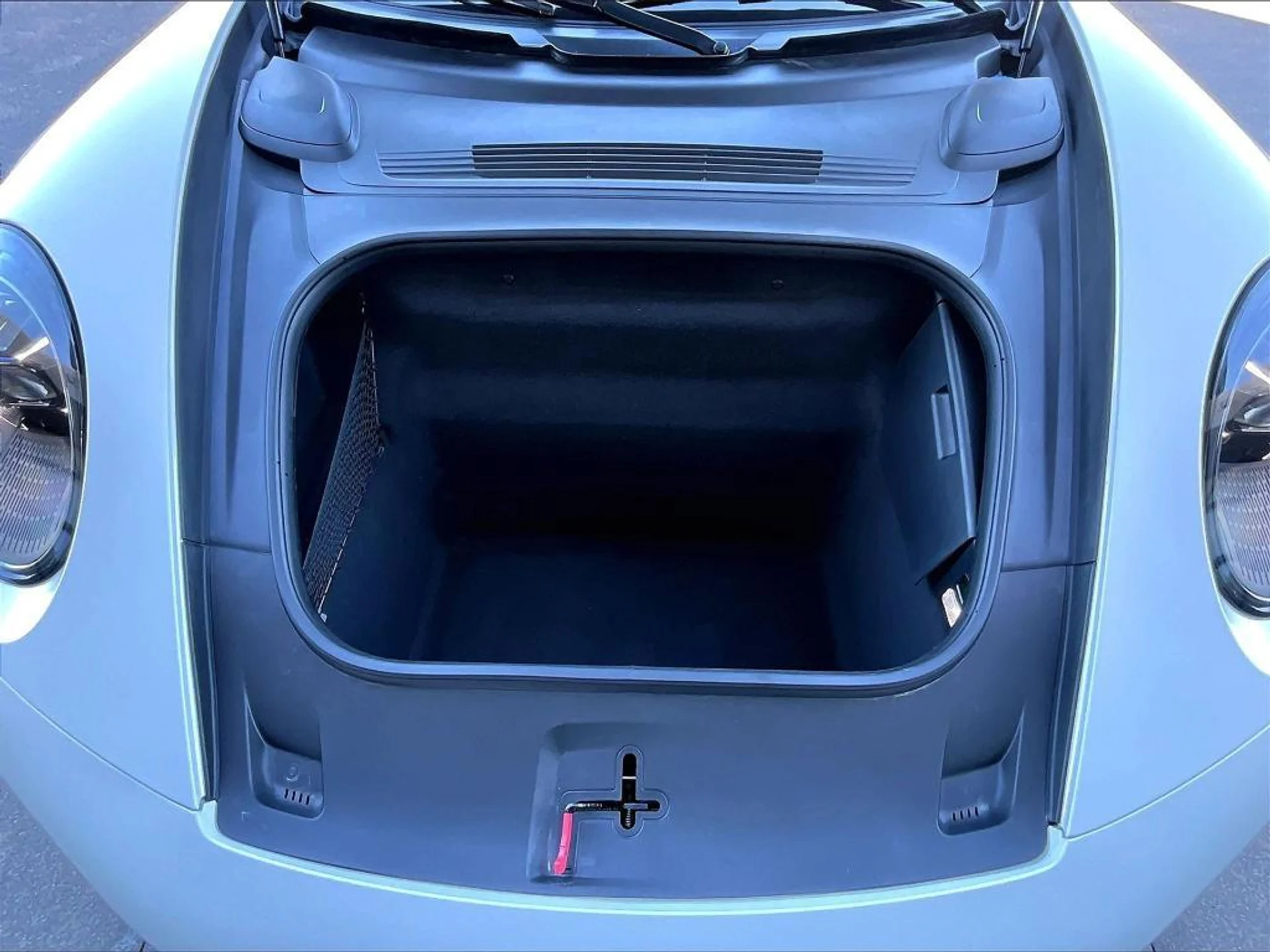 mph022_3675478534_z_Y0_Fy_Va_MT_8n6w_N7_Uj0i_Bi_M8l_A5_M_0f38a16157