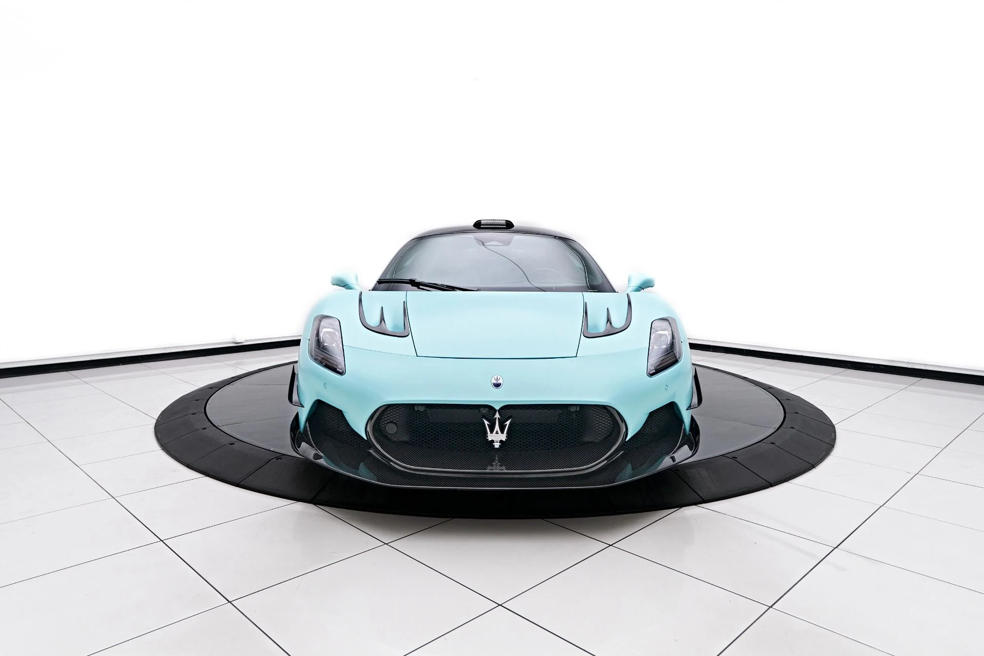 mph022_3685459577_Used_2023_Maserati_MC_20_Base_1753214645_559f6d62ec