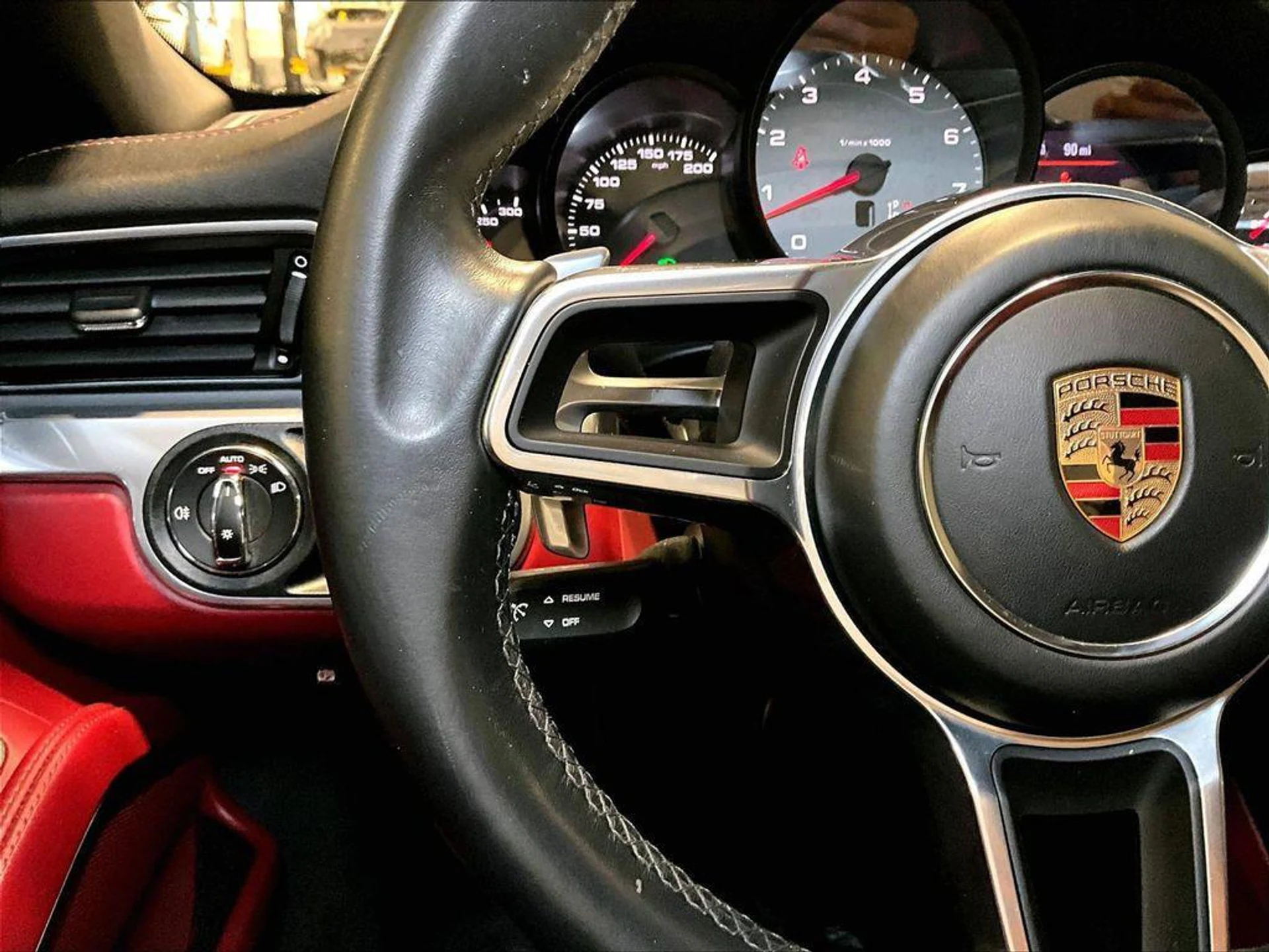 mph022_3701426879_4_Gn_Zp1_XI_Rq_Hqk_J_Ug_Qlc6nw_Gvv9_U_64e15dc4b9