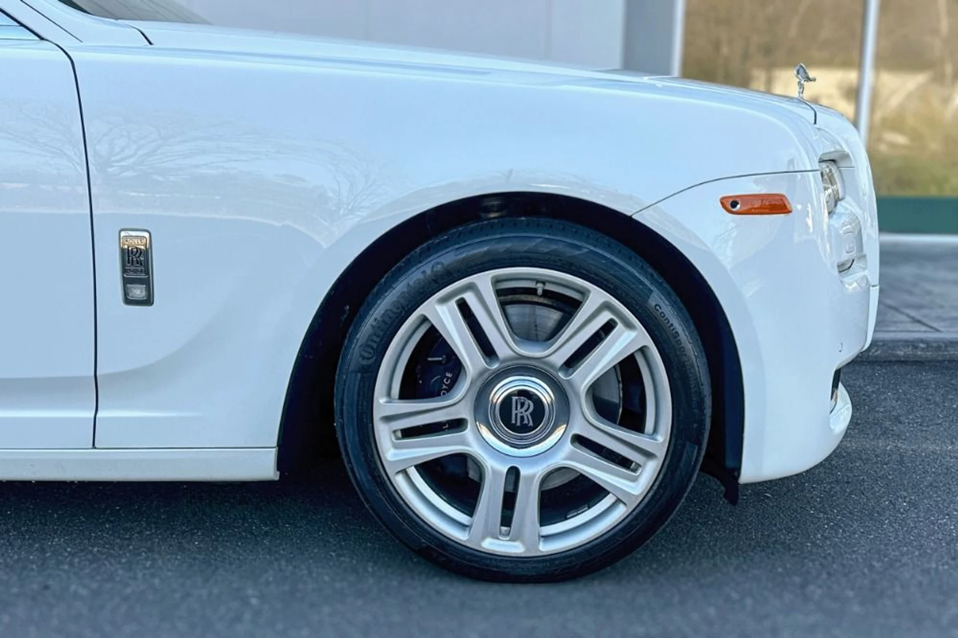 mph022_3703734053_Used_2016_Rolls_Royce_Ghost_1768387678_be690a44d8