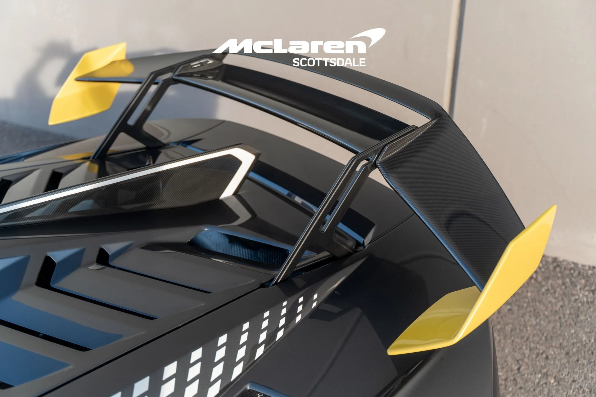 mph022_3713202168_Used_2022_LAMBORGHINI_HURACAN_STO_STO_1768681389_fd855e024b