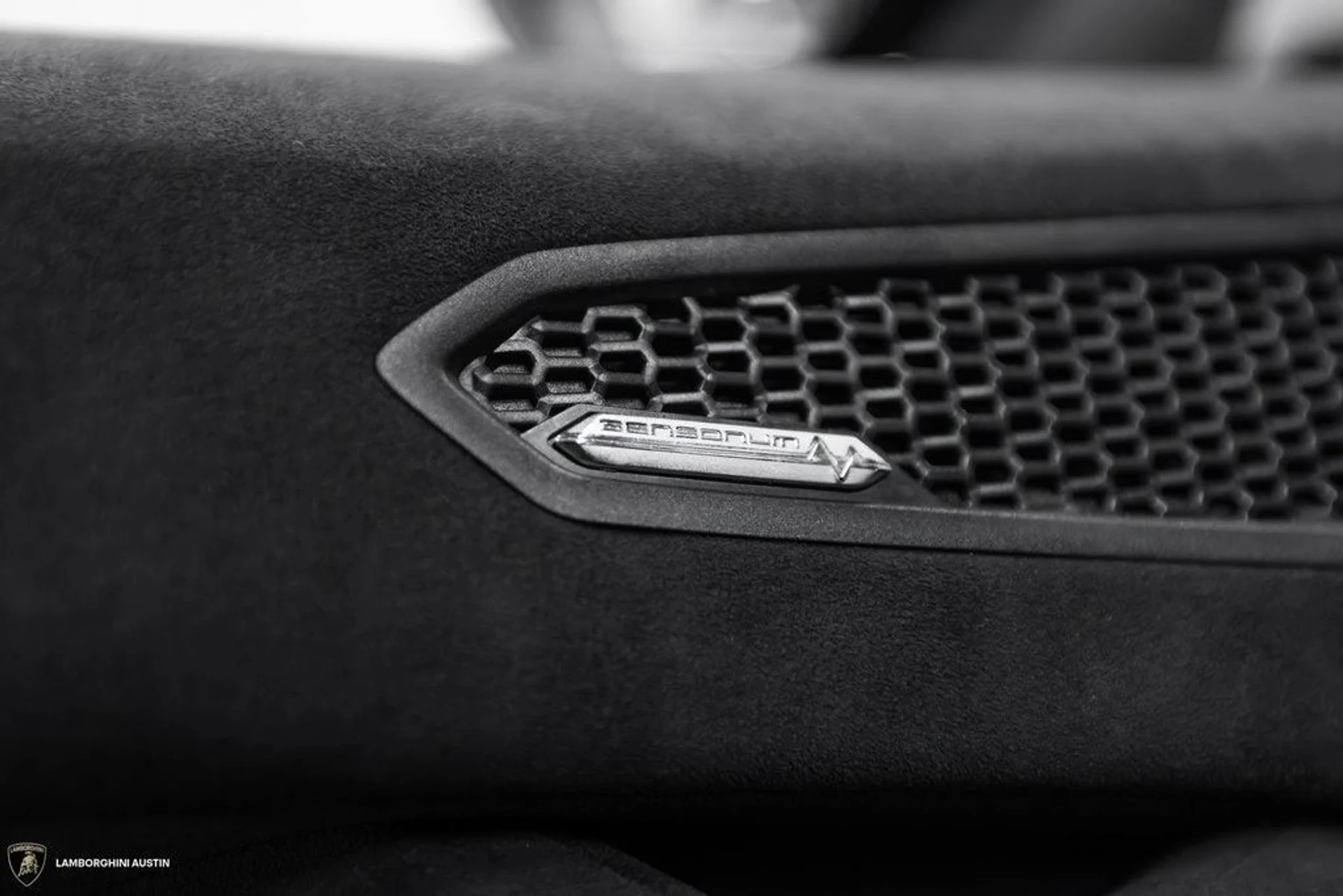 mph022_3714558357_71cc250246dad404e7c1fccf37031631x_fb18f1d124