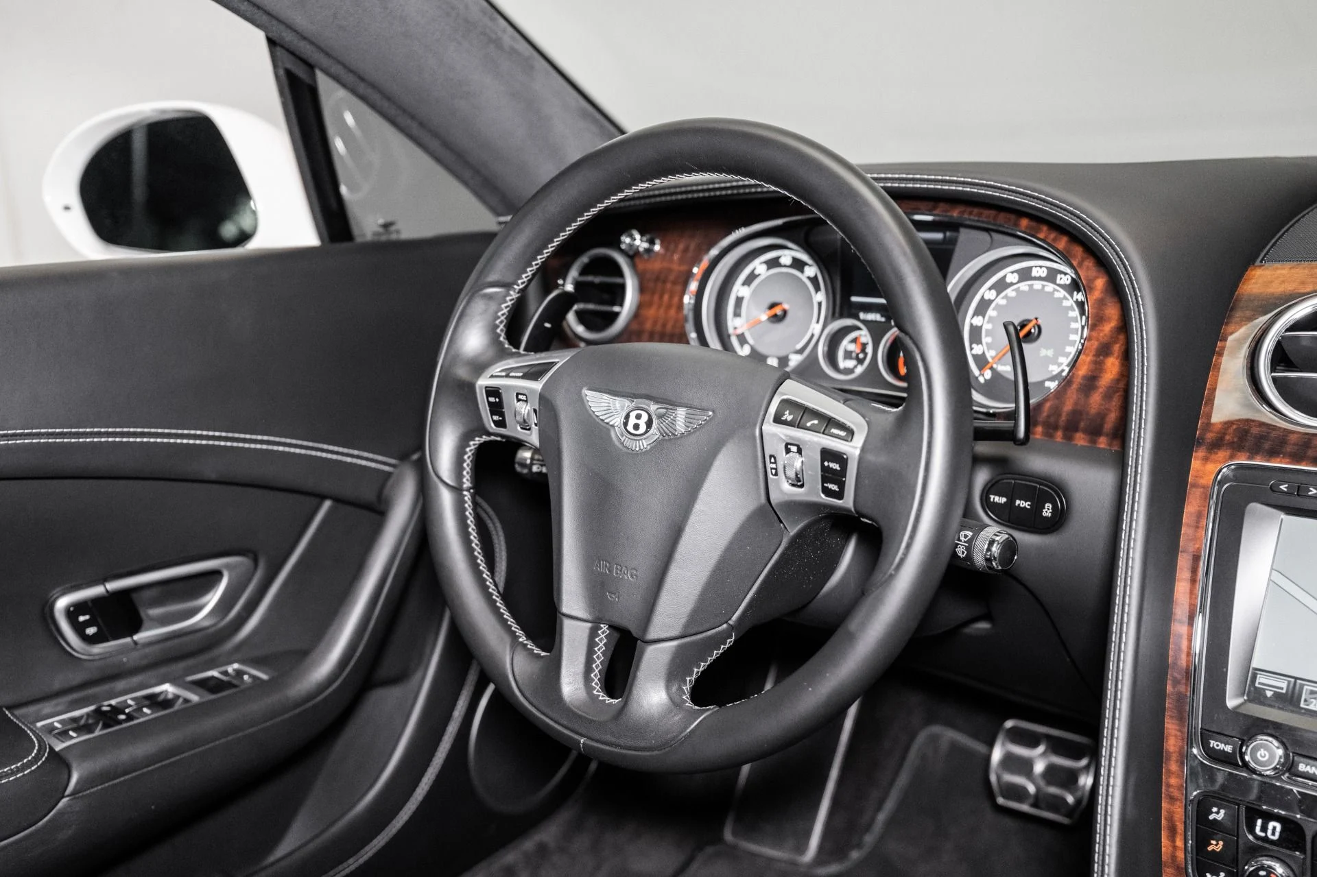 mph022_3715303704_Used_2013_Bentley_Continental_GT_V8_1753371911_a90b95ce04