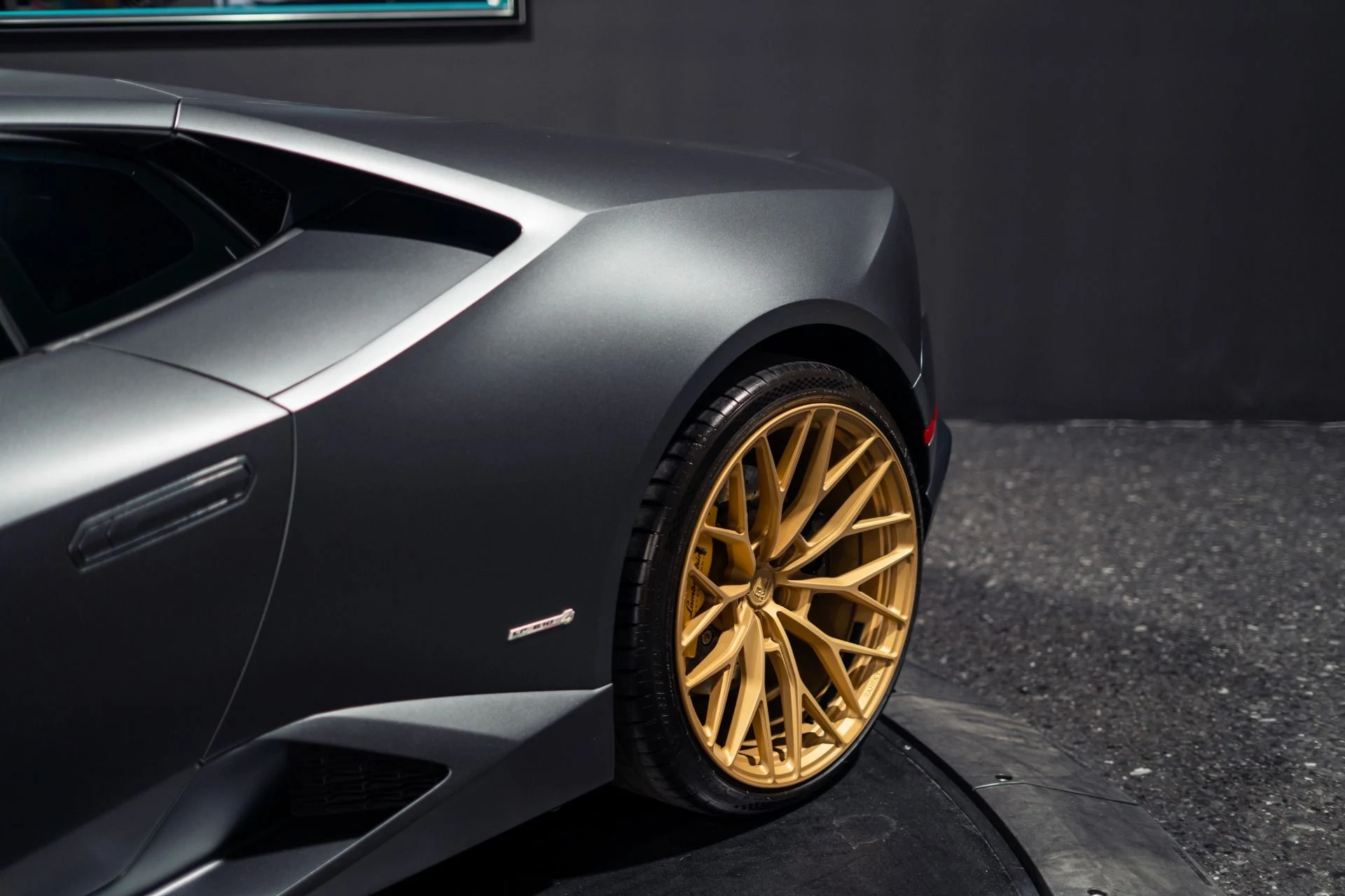 mph022_3715643286_Used_2015_Lamborghini_Huracan_LP_610_4_1783790288_851ee75675