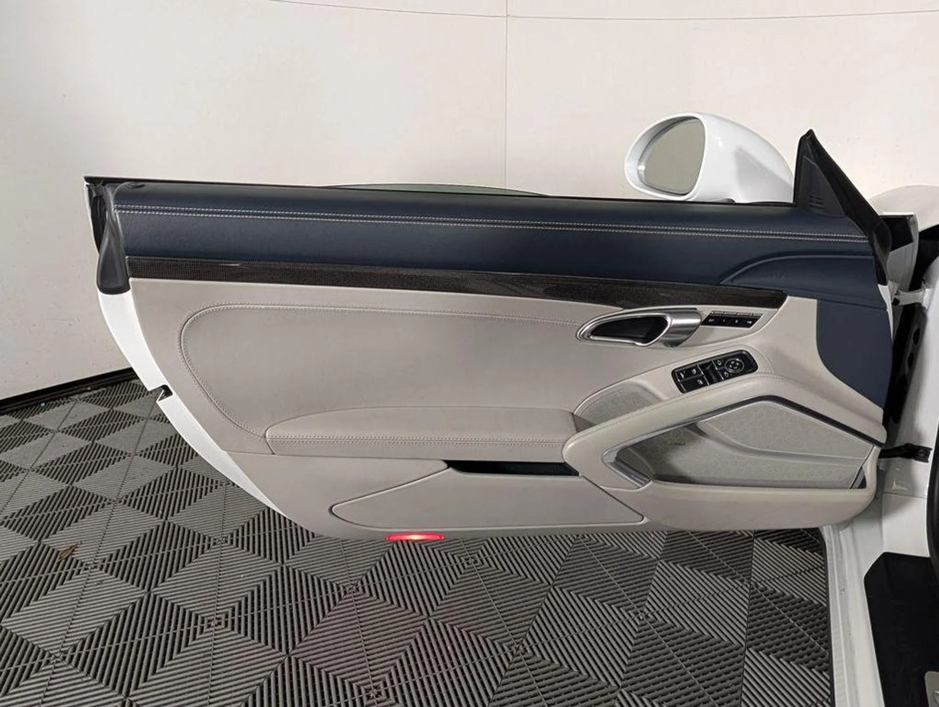 mph022_3718018556_1_T3jtx_NSO_Gpe_Adu57_Xn_Q9a7_N58c_ca1bb6f859