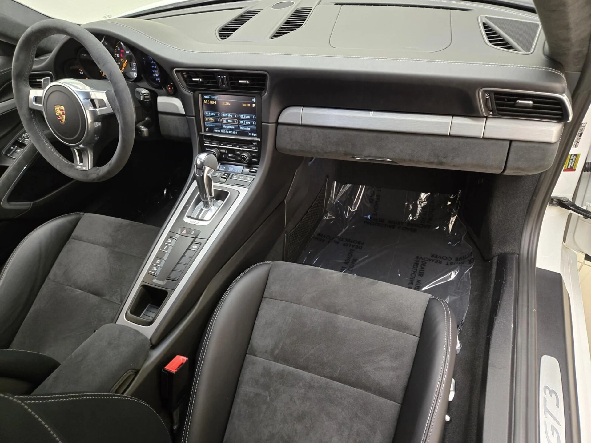 mph022_3719680755_Used_2015_Porsche_911_GT_3_1756192117_112bc9c3a7