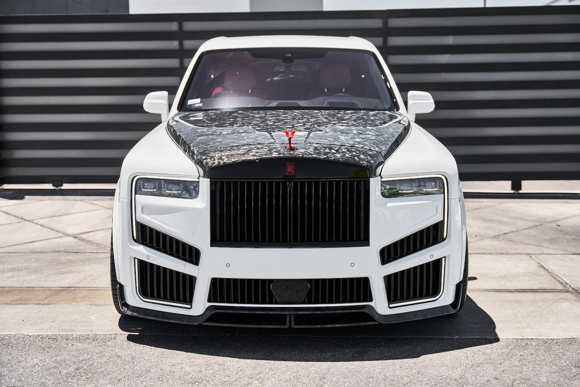 mph022_3722033812_Used_2026_Rolls_Royce_Cullinan_Base_1781911047_d044df4d8d