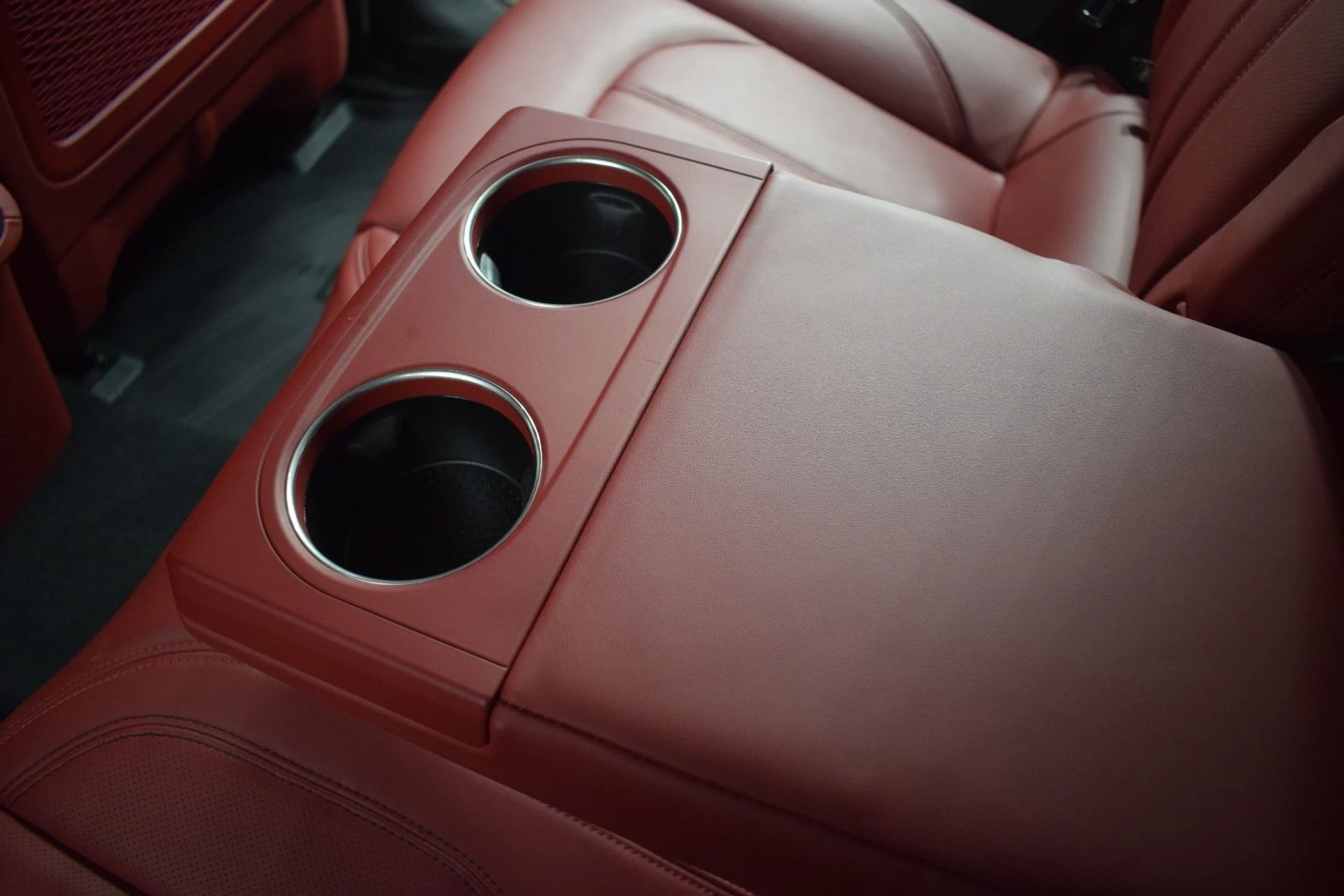 mph022_3722607477_47a38fd56aec742a6a9670f1406386f0x_323042876b