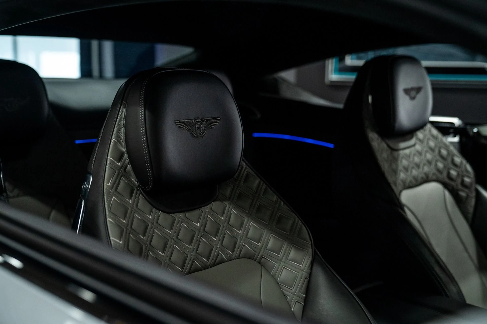 mph022_3722918513_Used_2022_Bentley_Continental_GT_V8_1769449336_903bbca1b8