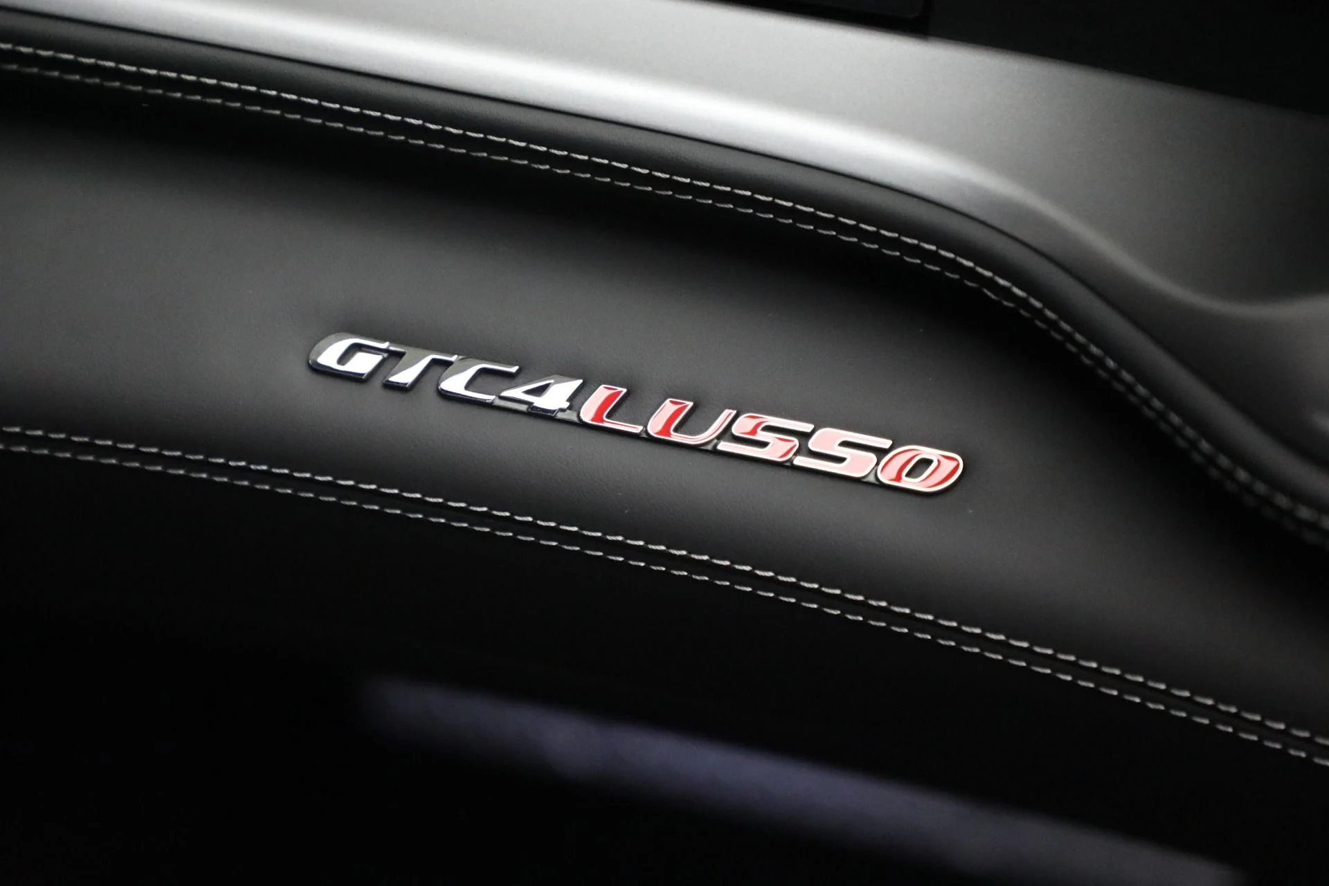 mph022_3729629702_Used_2019_Ferrari_GTC_4_Lusso_1731632886_7c29c5a534