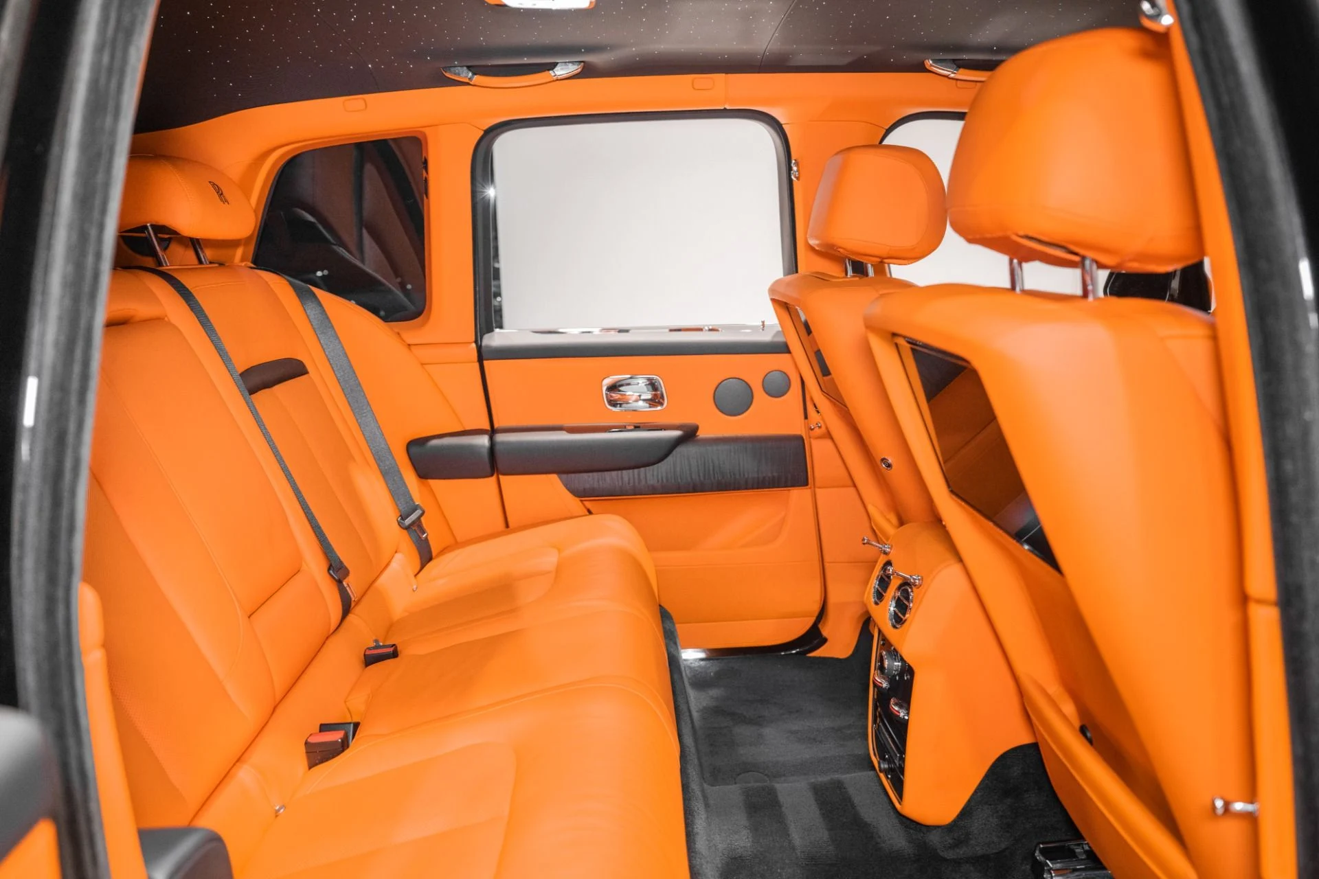 mph022_3732034881_Used_2020_Rolls_Royce_Cullinan_1773159757_5537324372